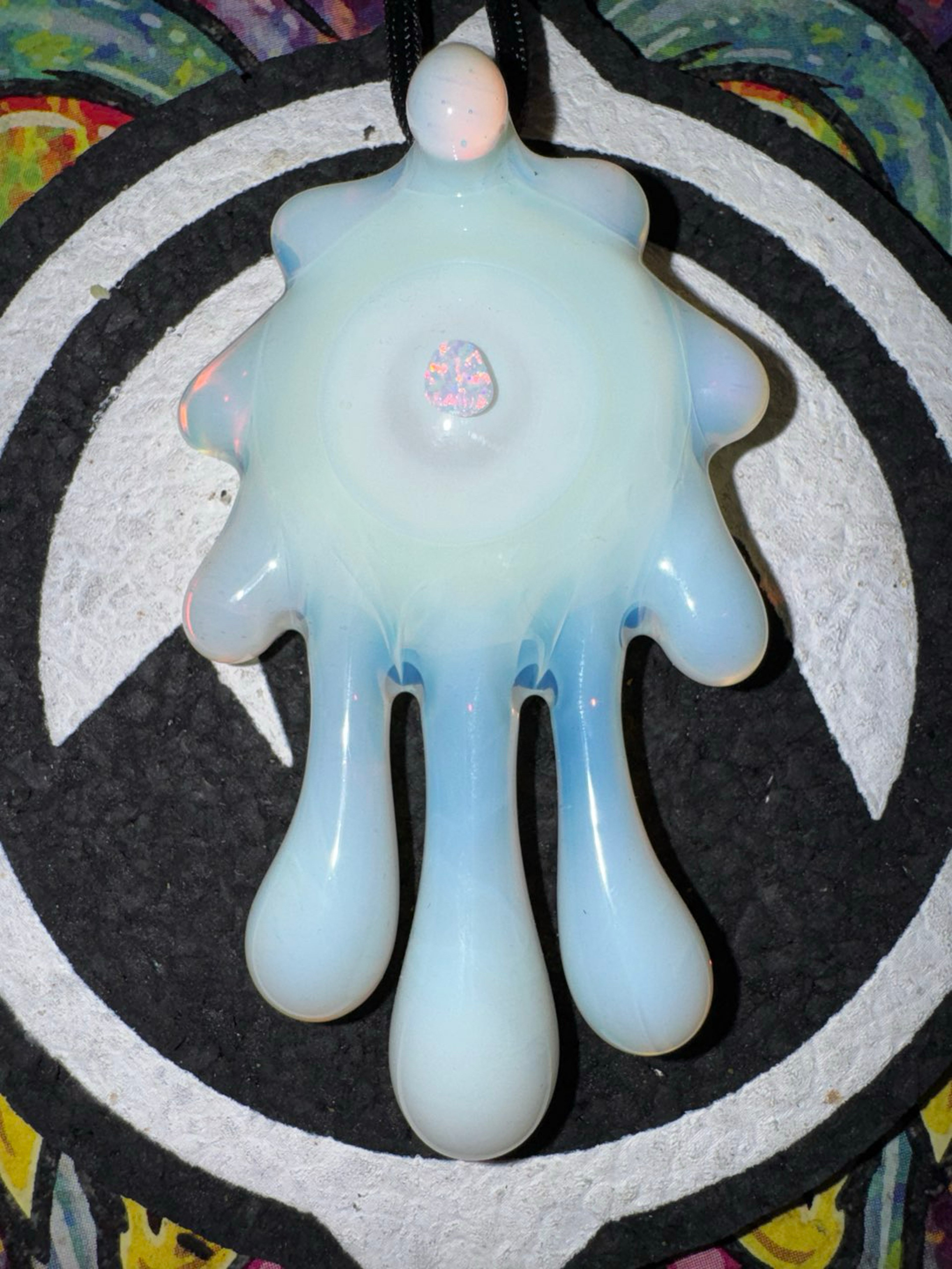 Preview pic of K_Berg pendant