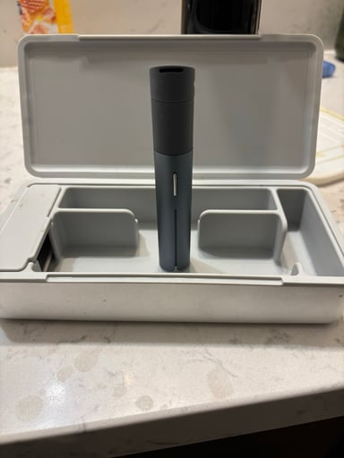 Preview pic of Puffco pivot and case