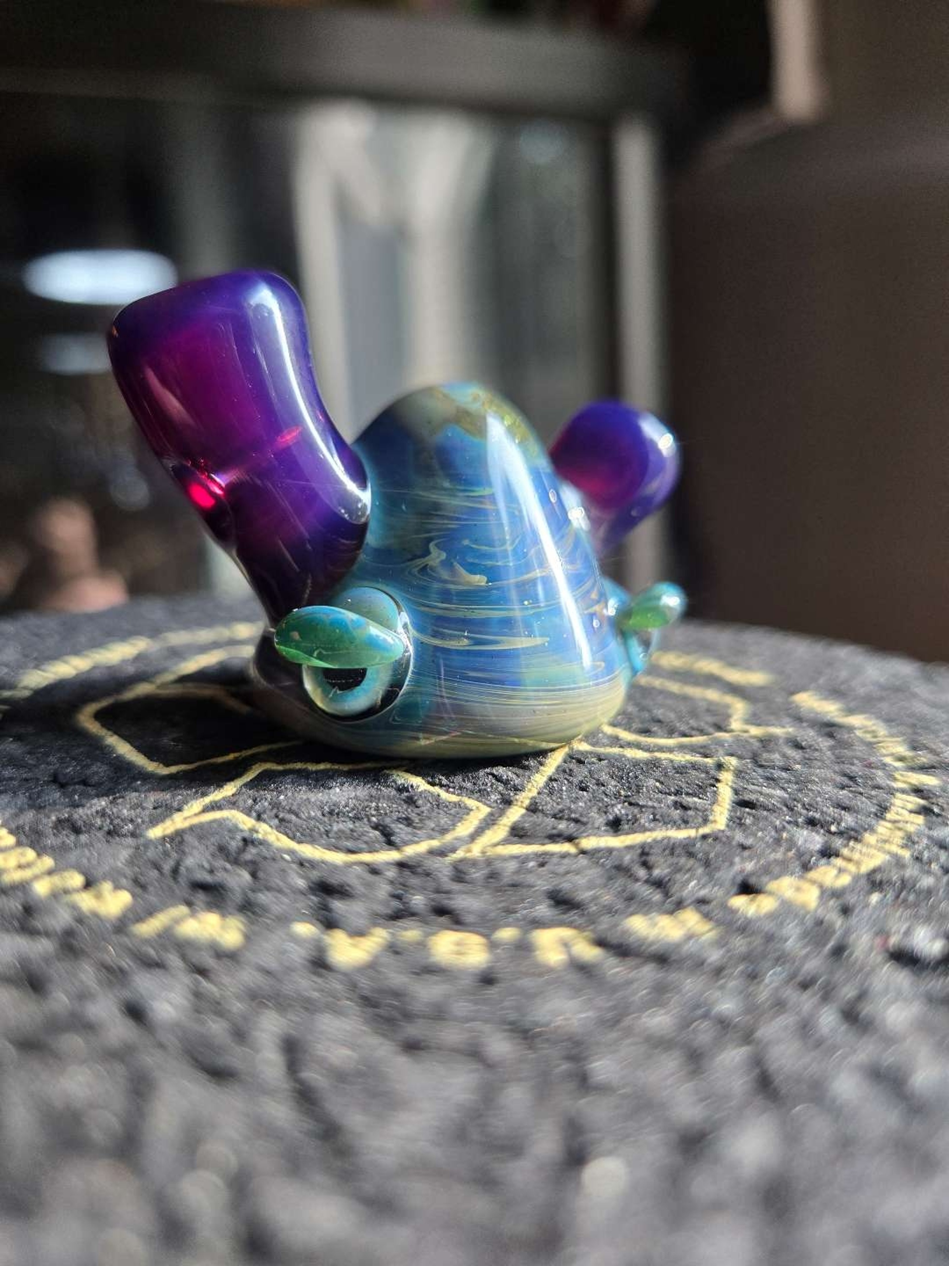 Preview pic of Lerk the world pendant