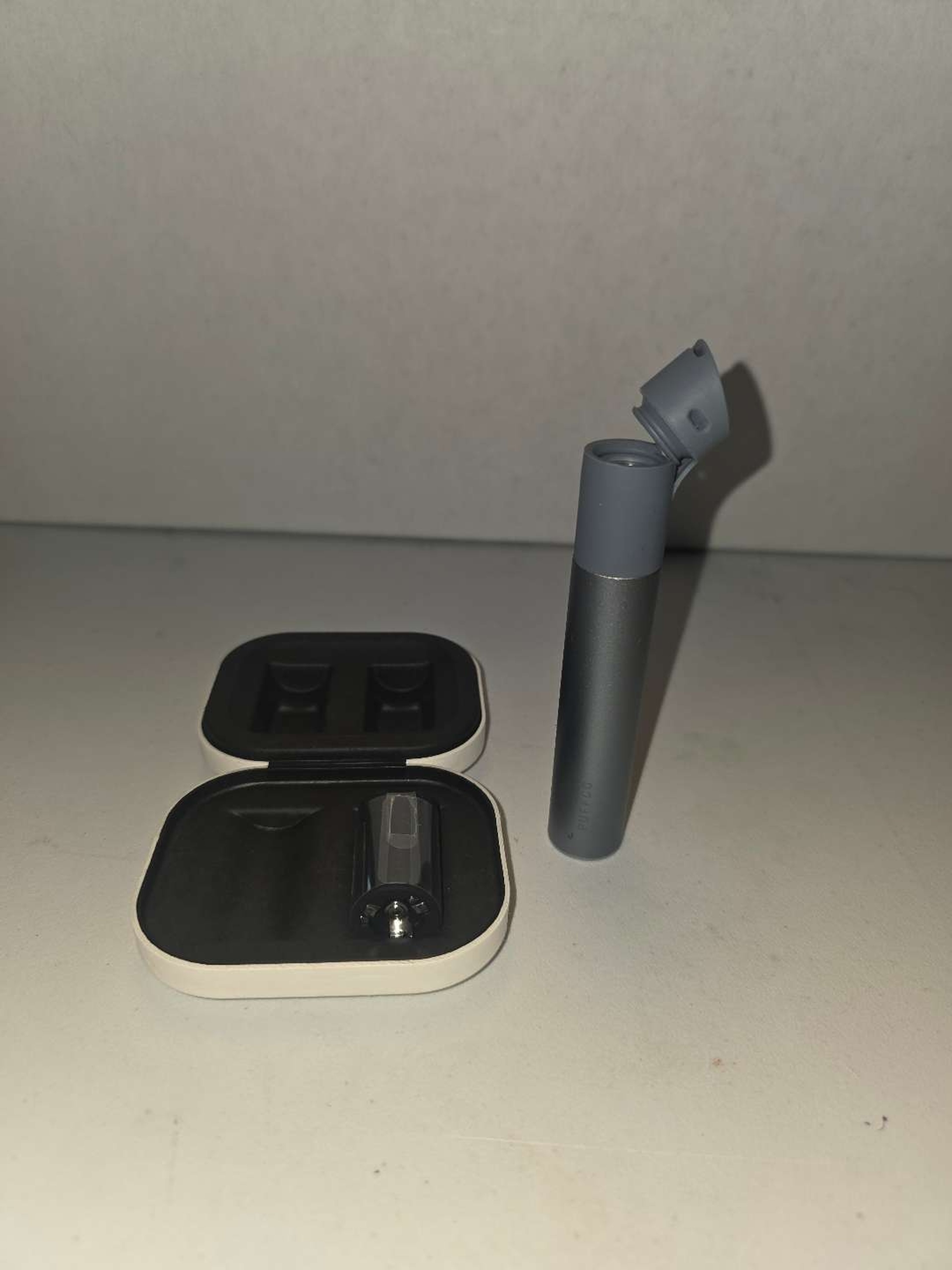 Preview pic of Puffco Pivot