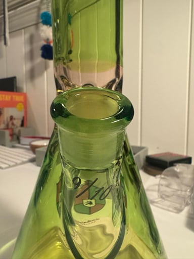 Preview pic of #9/10 Watermelon Illadelph Beaker