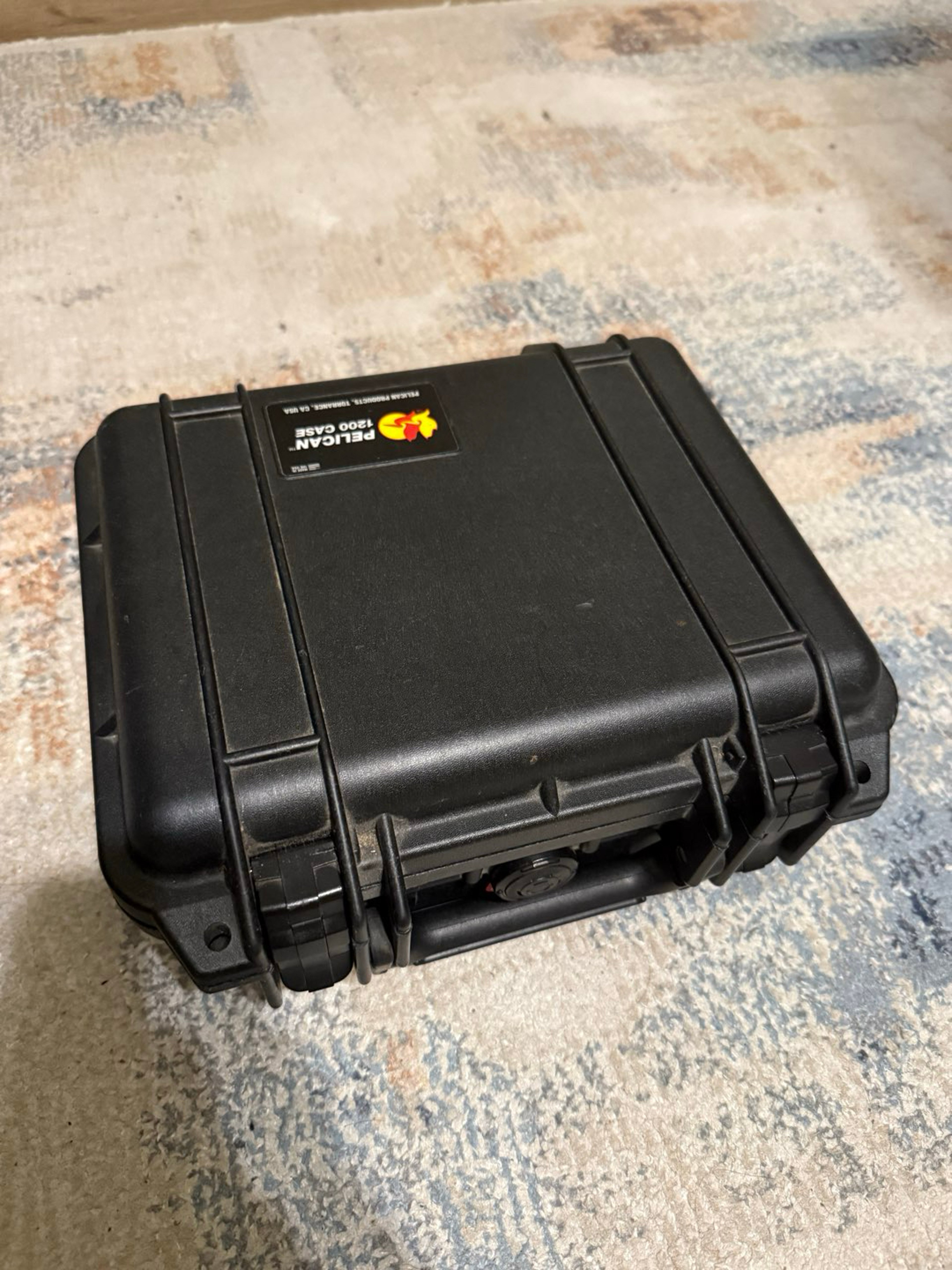 Preview pic of Pelican 1200 Hard Case