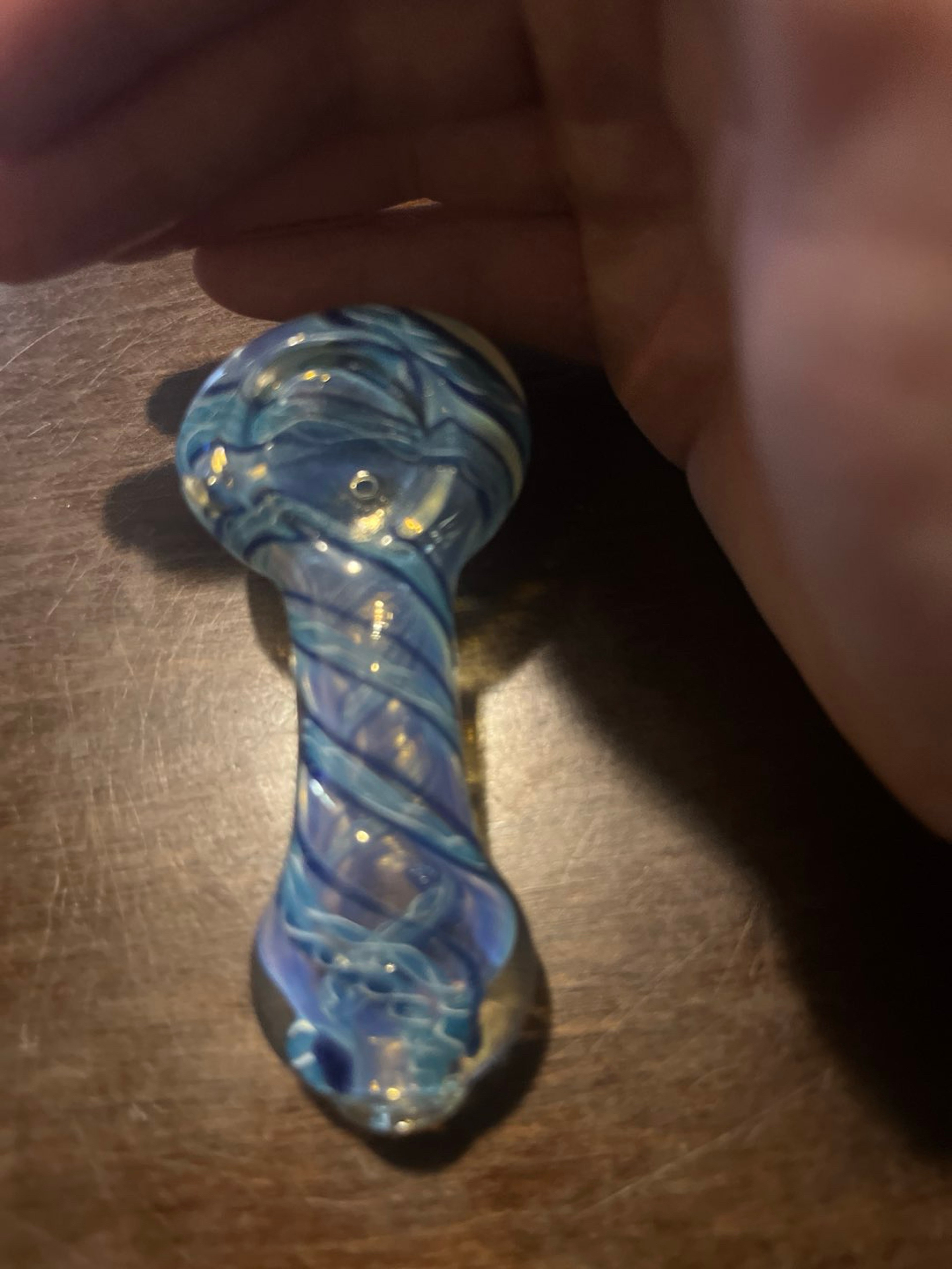 Preview pic of Blue swirl bowl