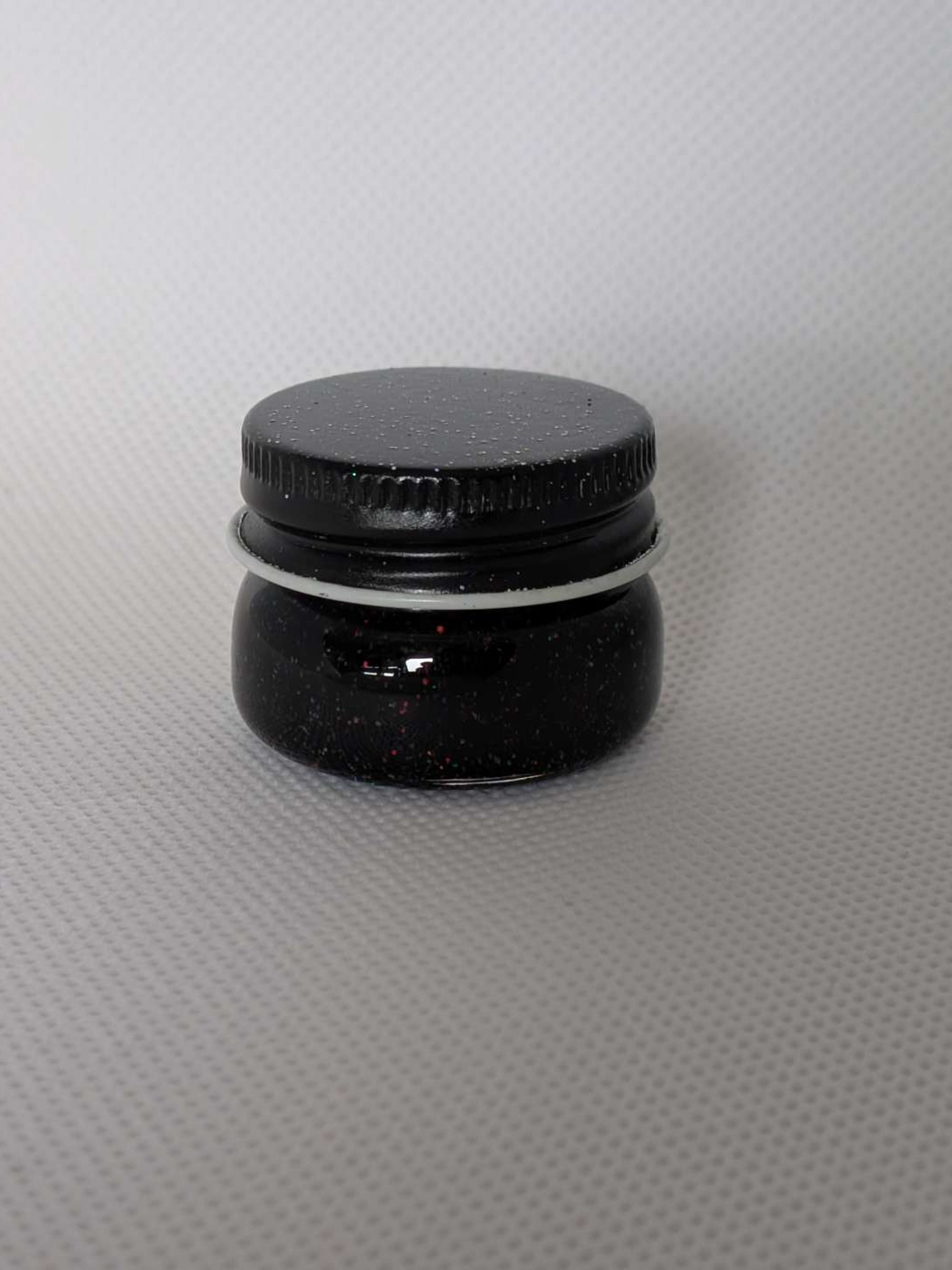 Preview pic of Empty1 Glass — Black Crushed Opal Micro Baller Jar (1/8 oz)