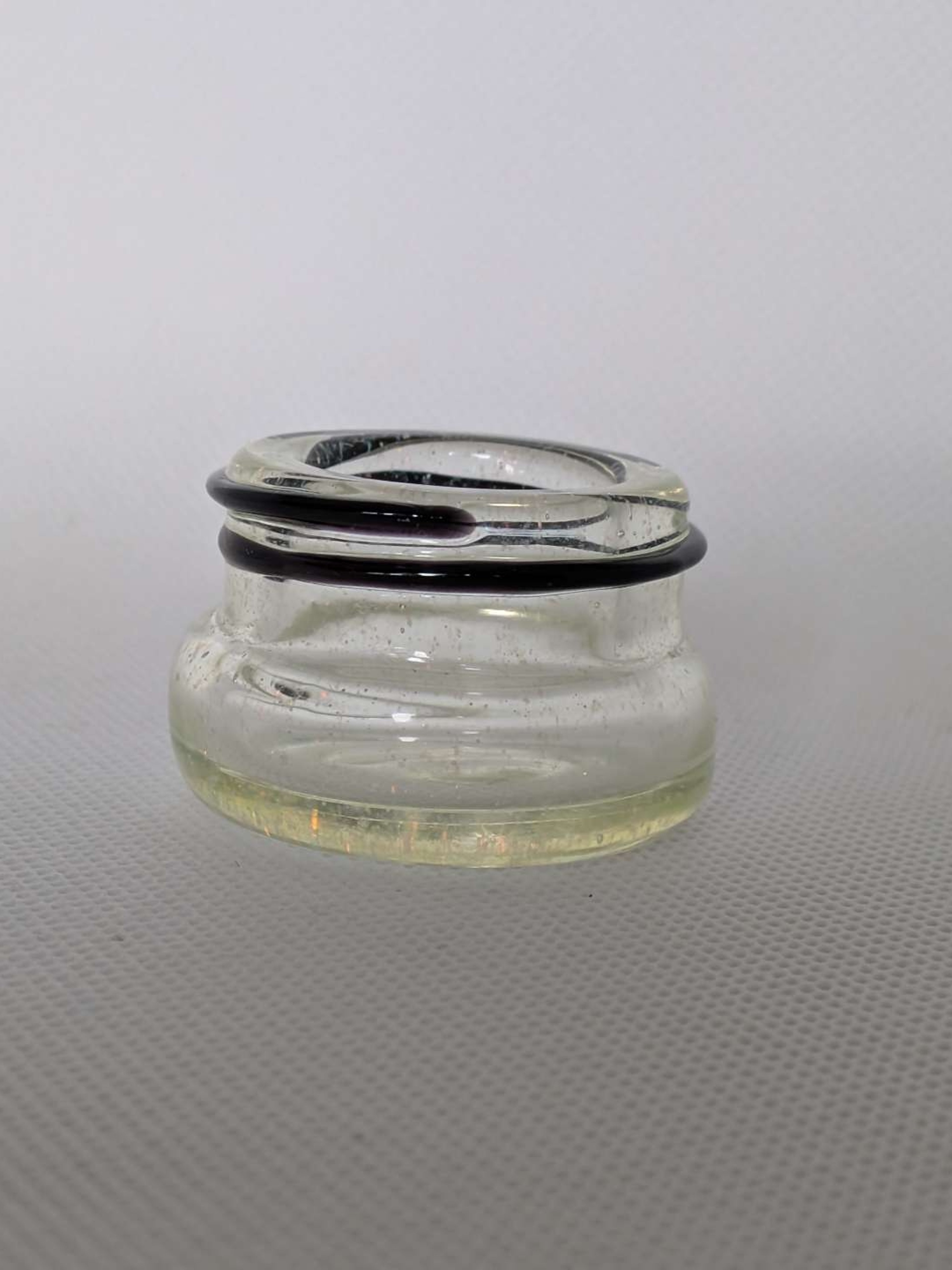 Preview pic of Empty1 Glass — Clear Crushed Opal 1/2 oz Baller Jar w/ Metal Lid