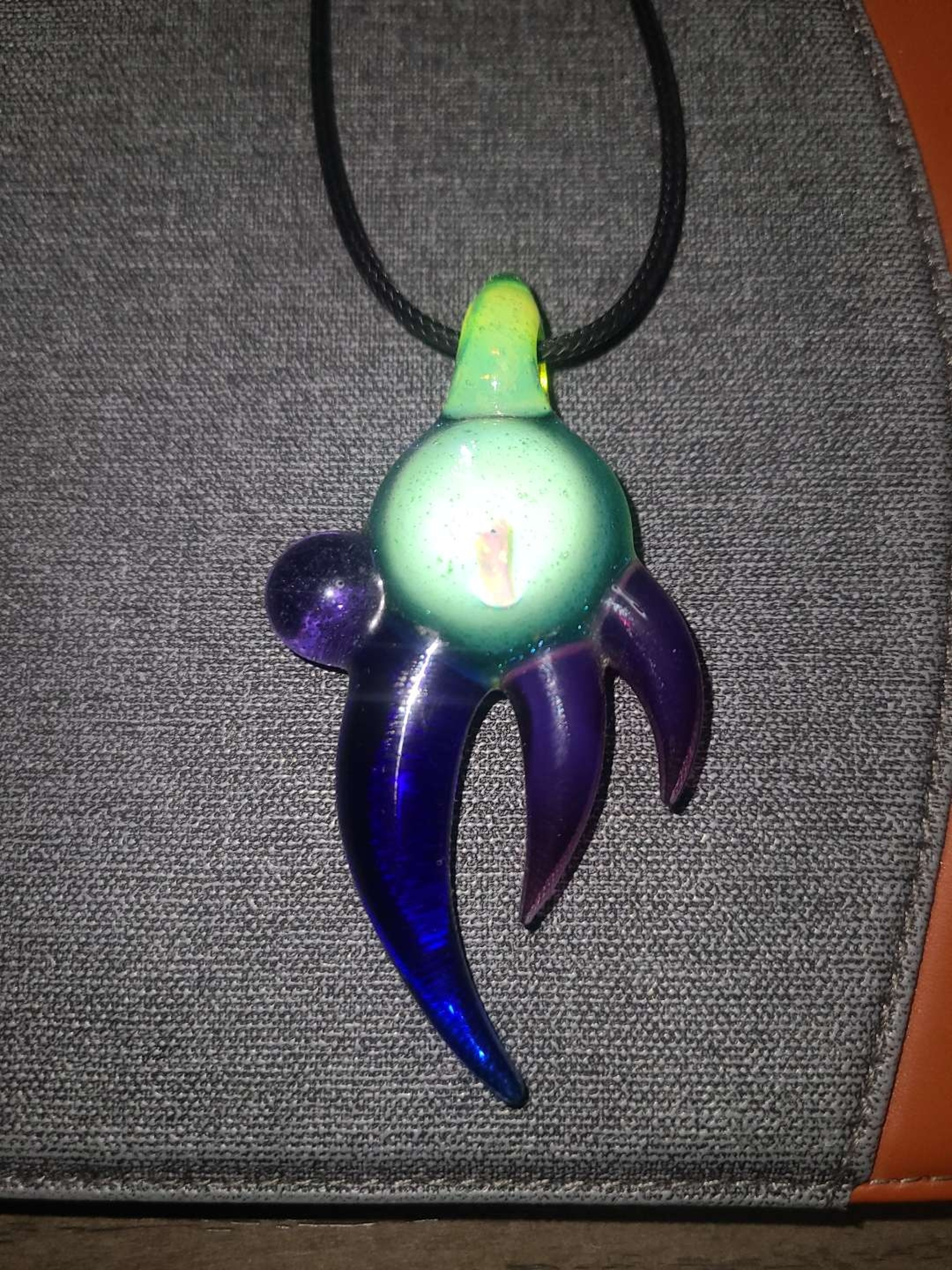 Preview pic of Doshworld Pendant