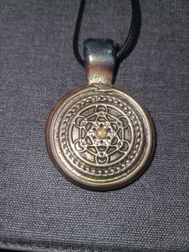 Preview pic of Alkaline Glass Gold Fumed Mandala