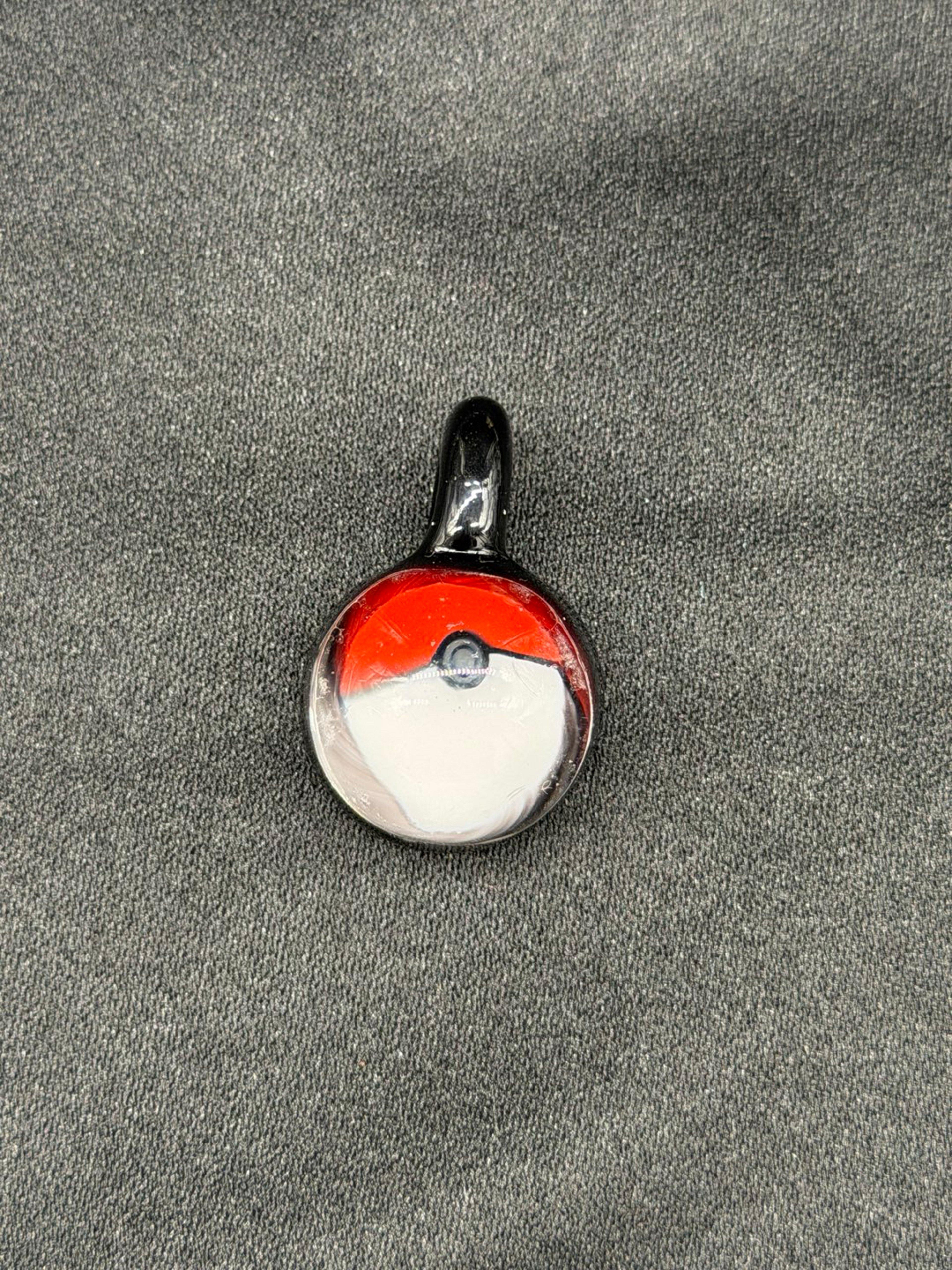 Poke ball pendant image 0