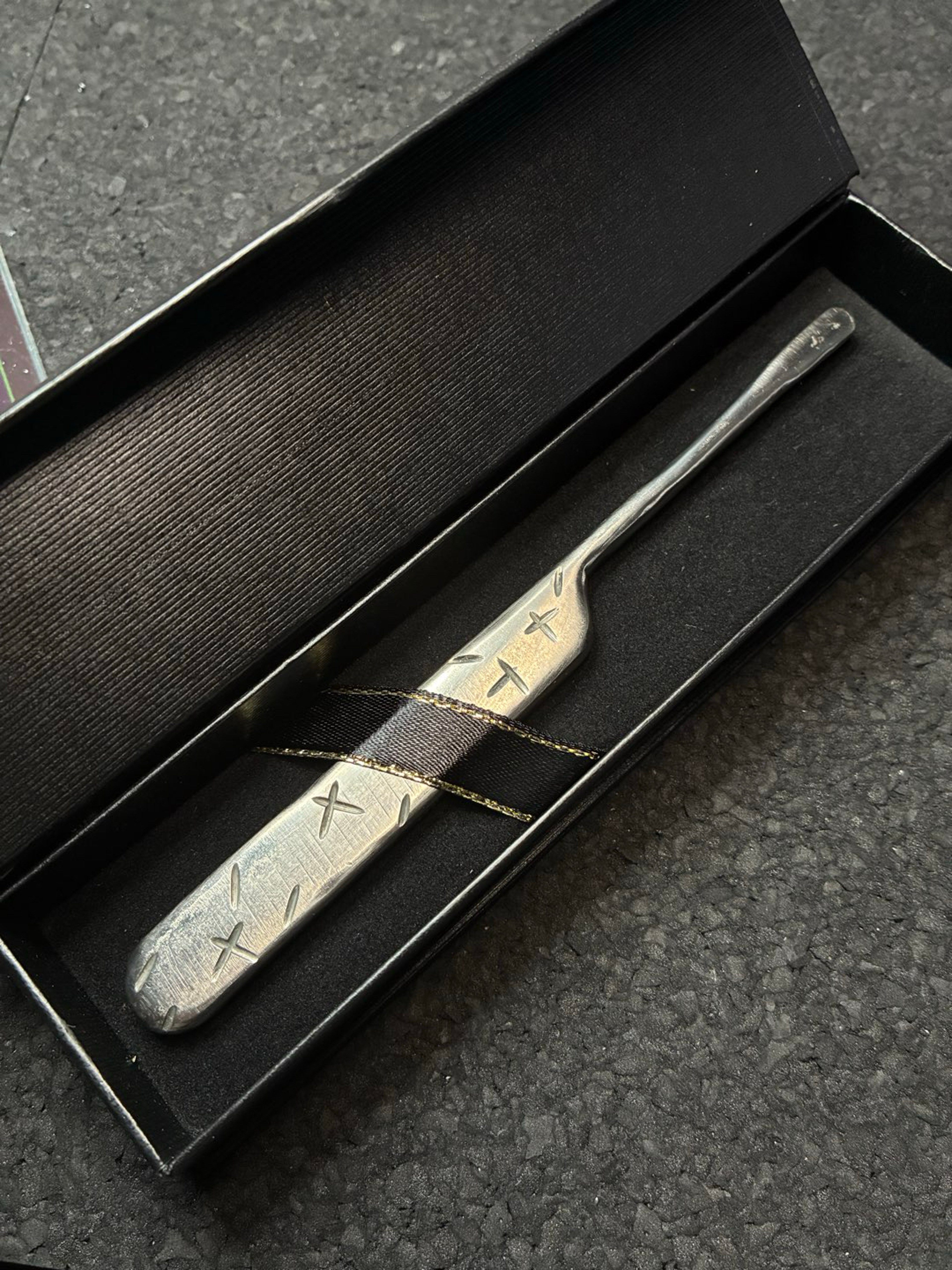 Preview pic of Titanium Boof Pick