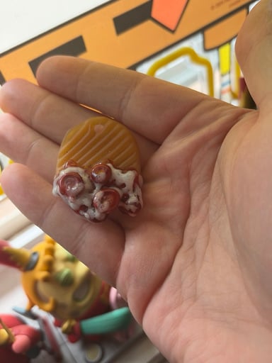 Preview pic of Pizza chip pendant