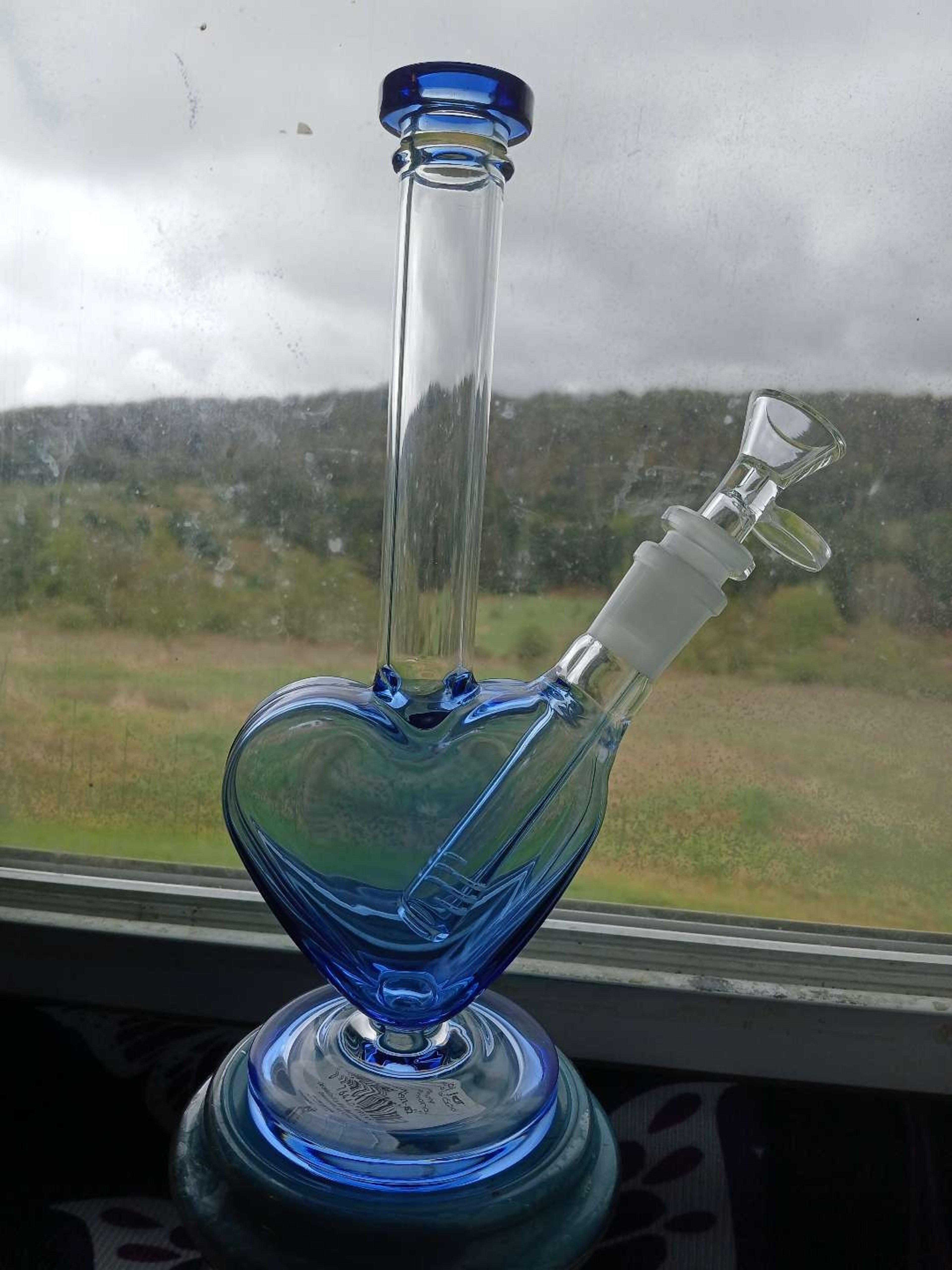 Blue heart bong image 0