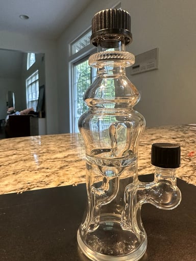 Preview pic of Moocah bottle recycler rig with twist caps!