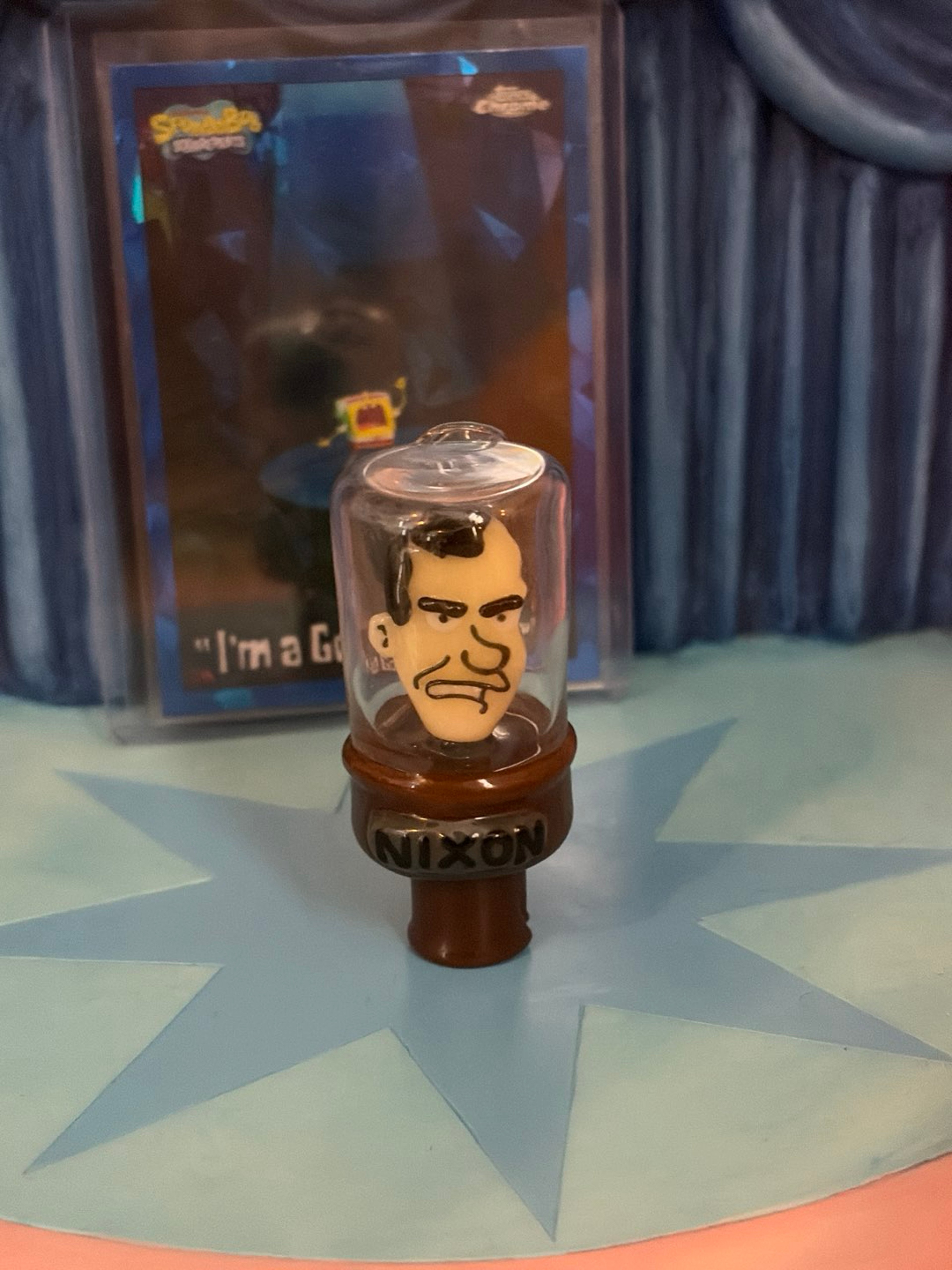 Richard Nixon pivot top image 0