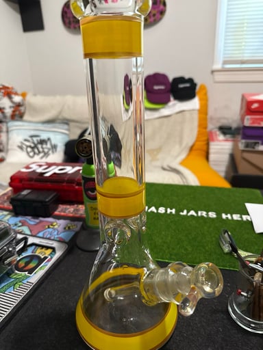 Preview pic of Bong