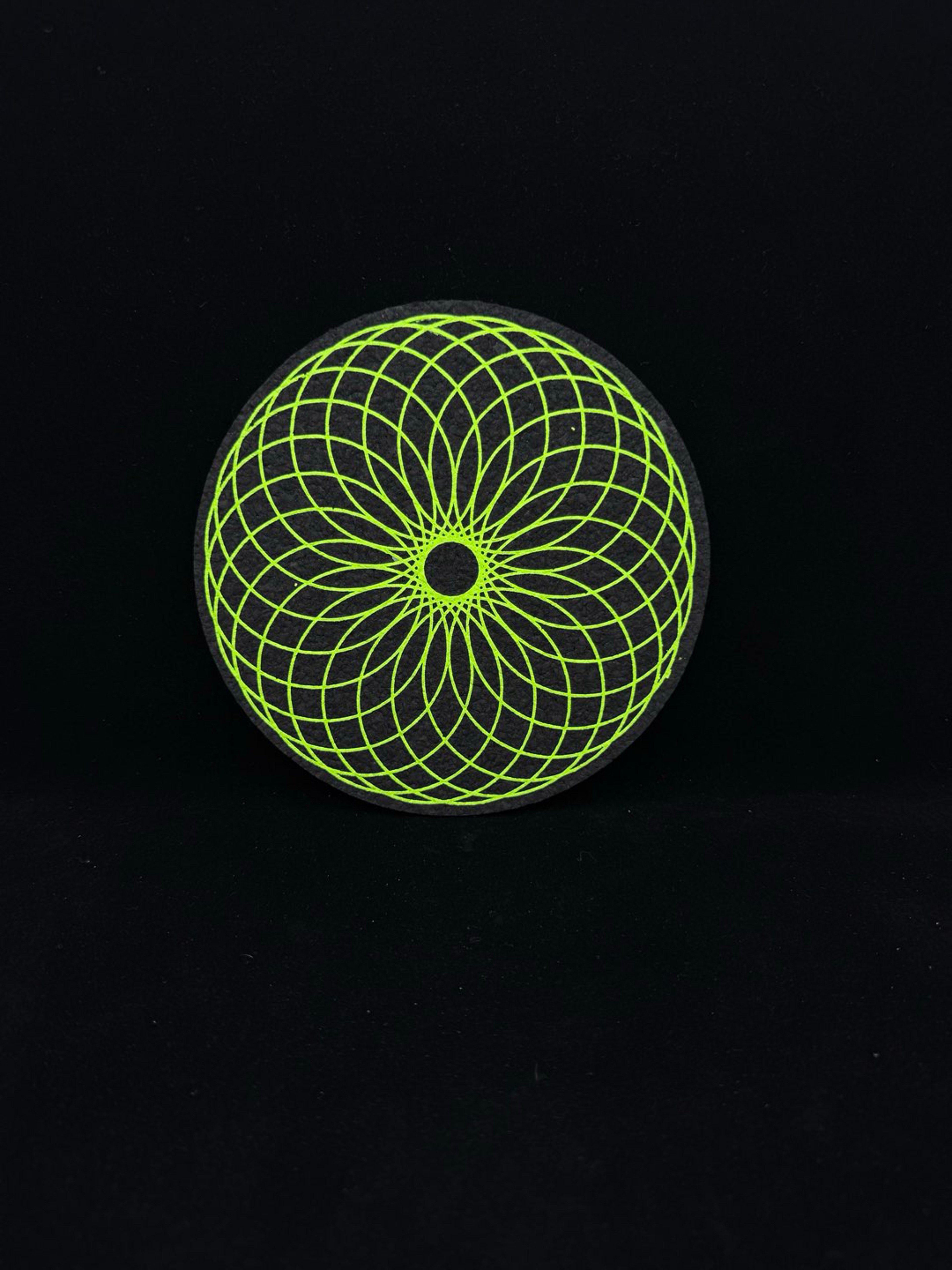 Preview pic of UV Roswell Torus Round 8” Mat by Moodmat