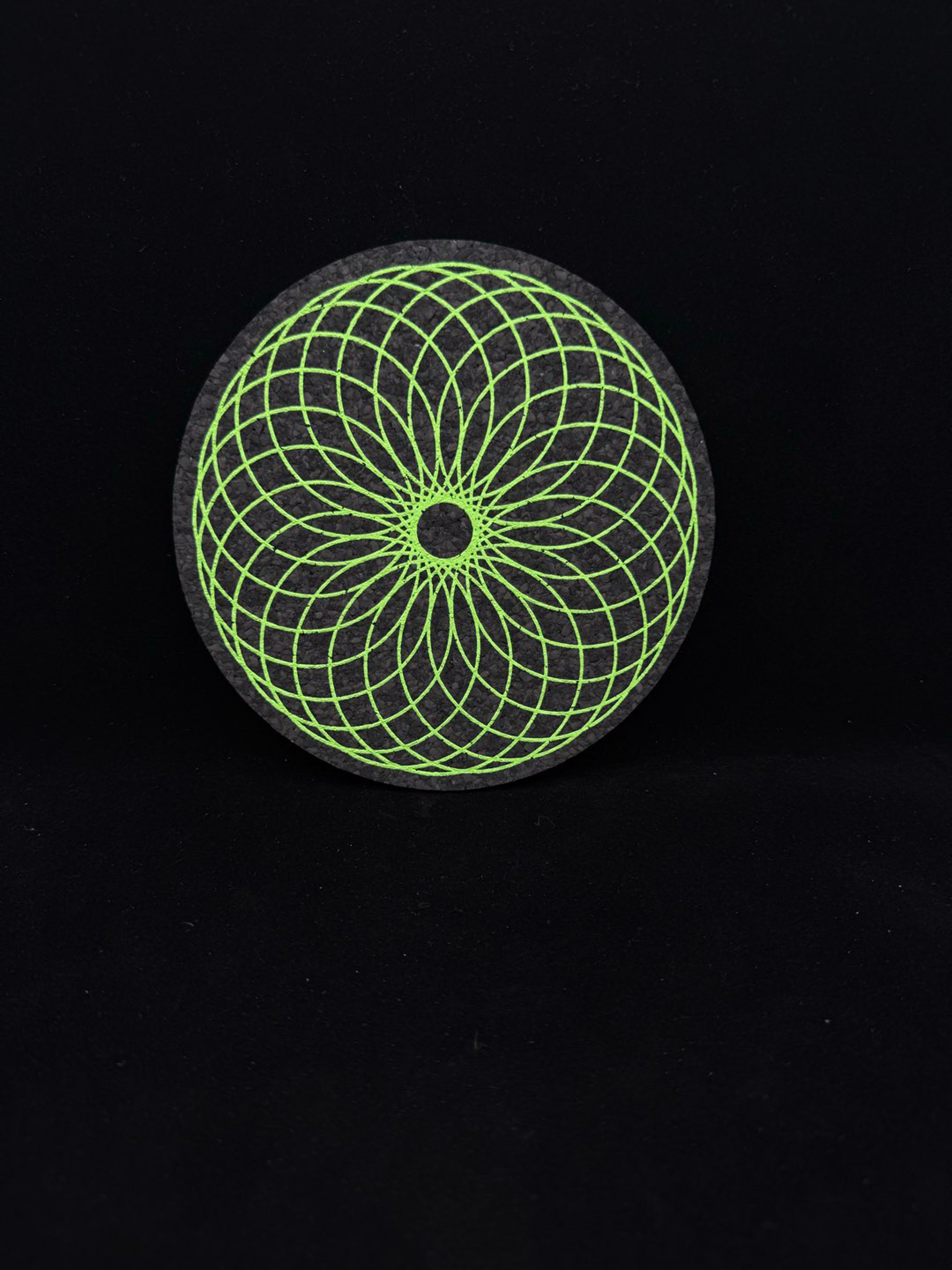 Preview pic of UV Roswell Torus Round 8” Mat by Moodmat