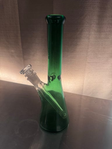 Preview pic of USED 10” tall American Made Glass 14 mm joint bong water pipe