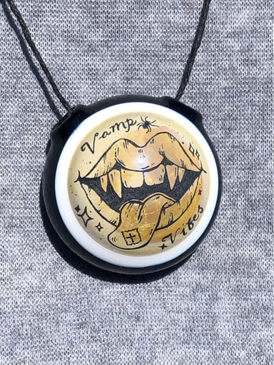 Preview pic of “Vamp Vibes” pendant
