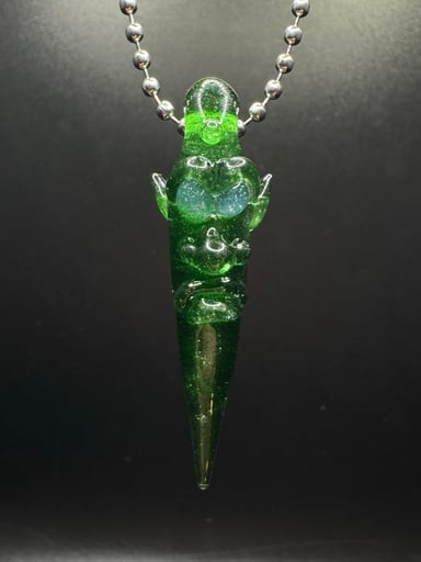 Preview pic of Green Machine Elf Poker Pendant