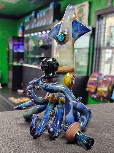 Preview pic of Mako Glass Blue Amber Purple Squid
