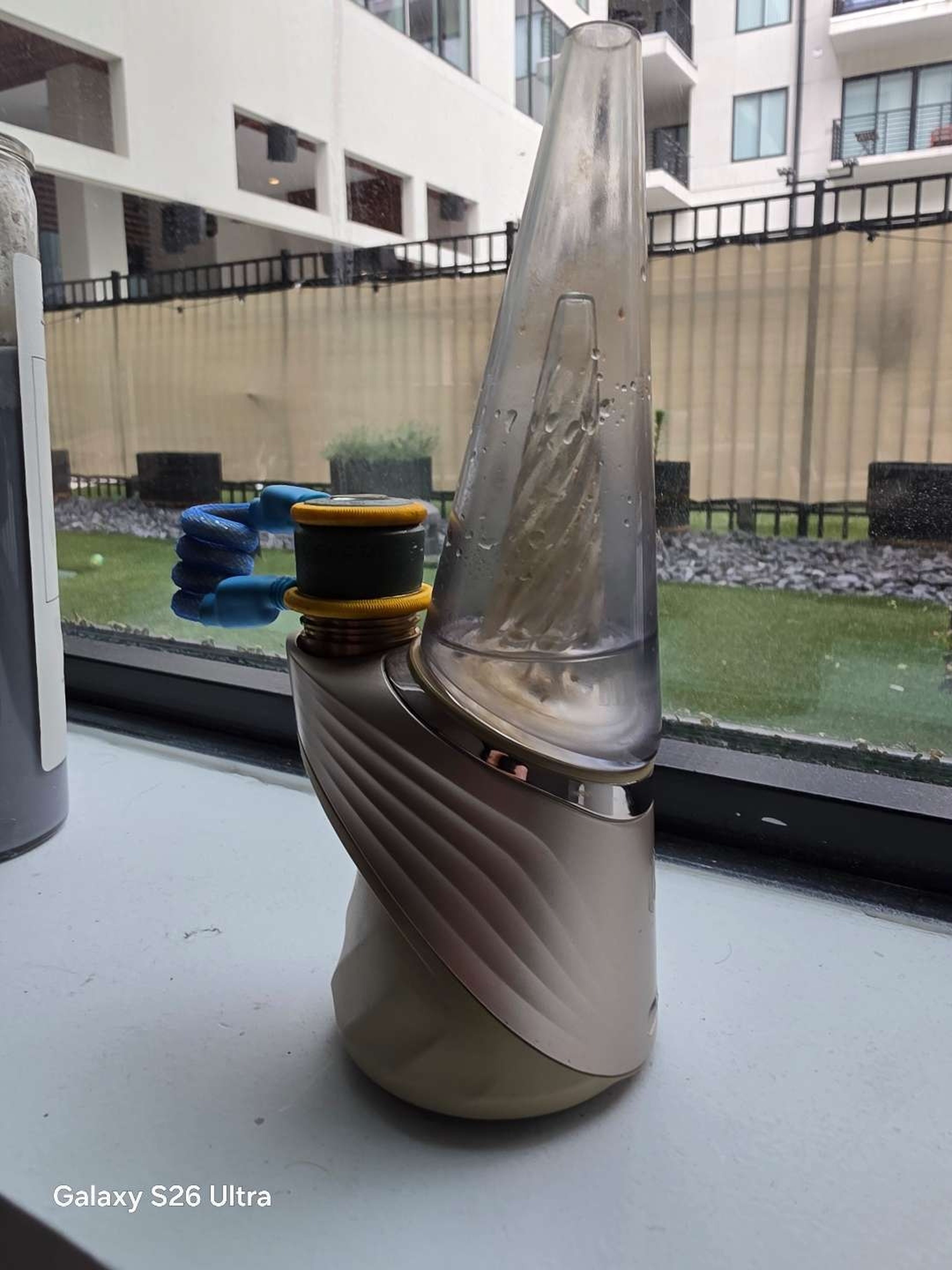Puffco Pro Desert with Blue glass. image 0