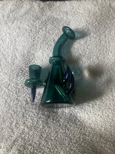 Preview pic of Implosion Eye Claw Mini Bubbler