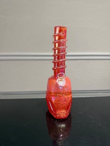 Preview pic of Iron man bong