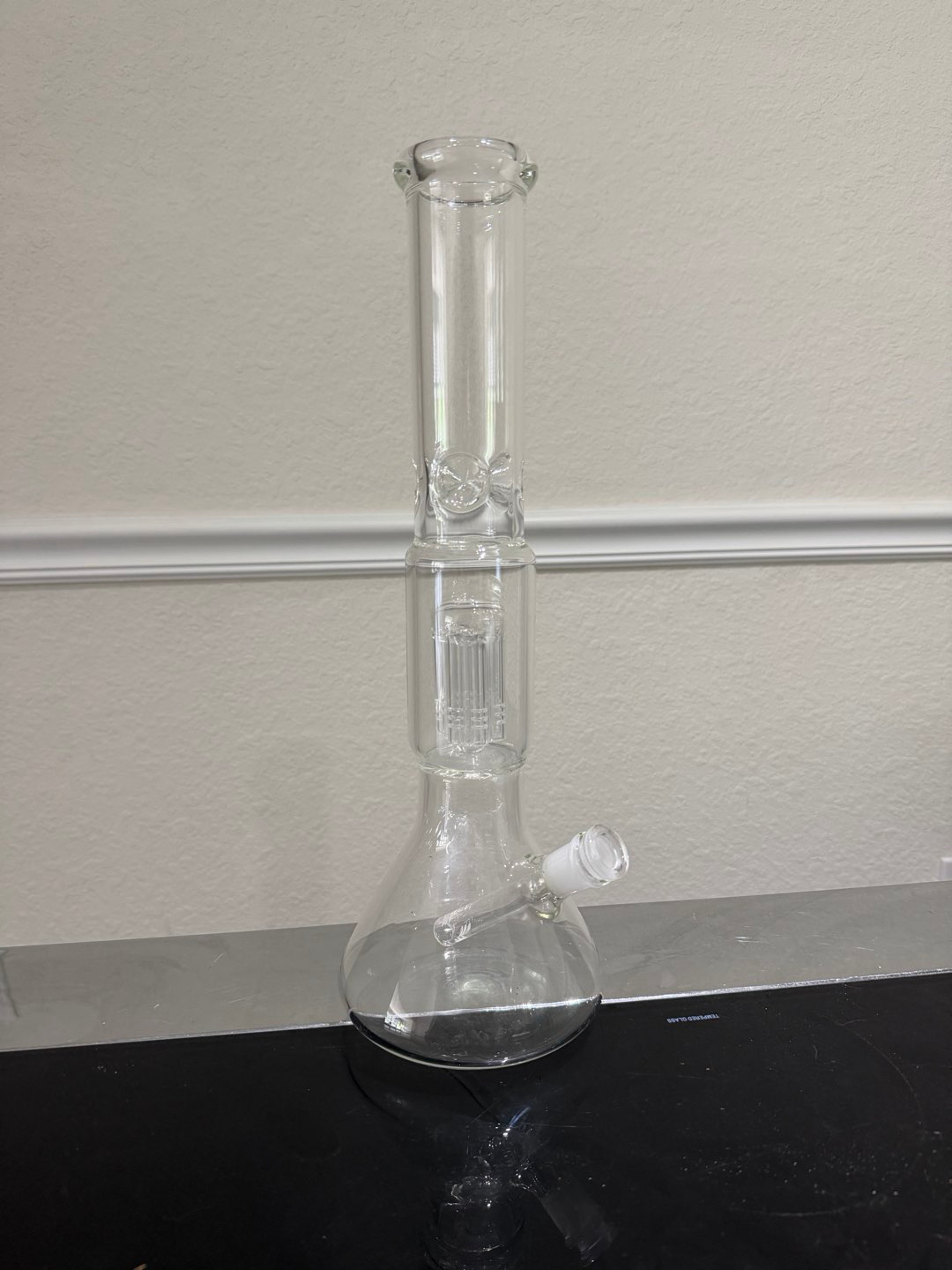 Preview pic of Clear bong