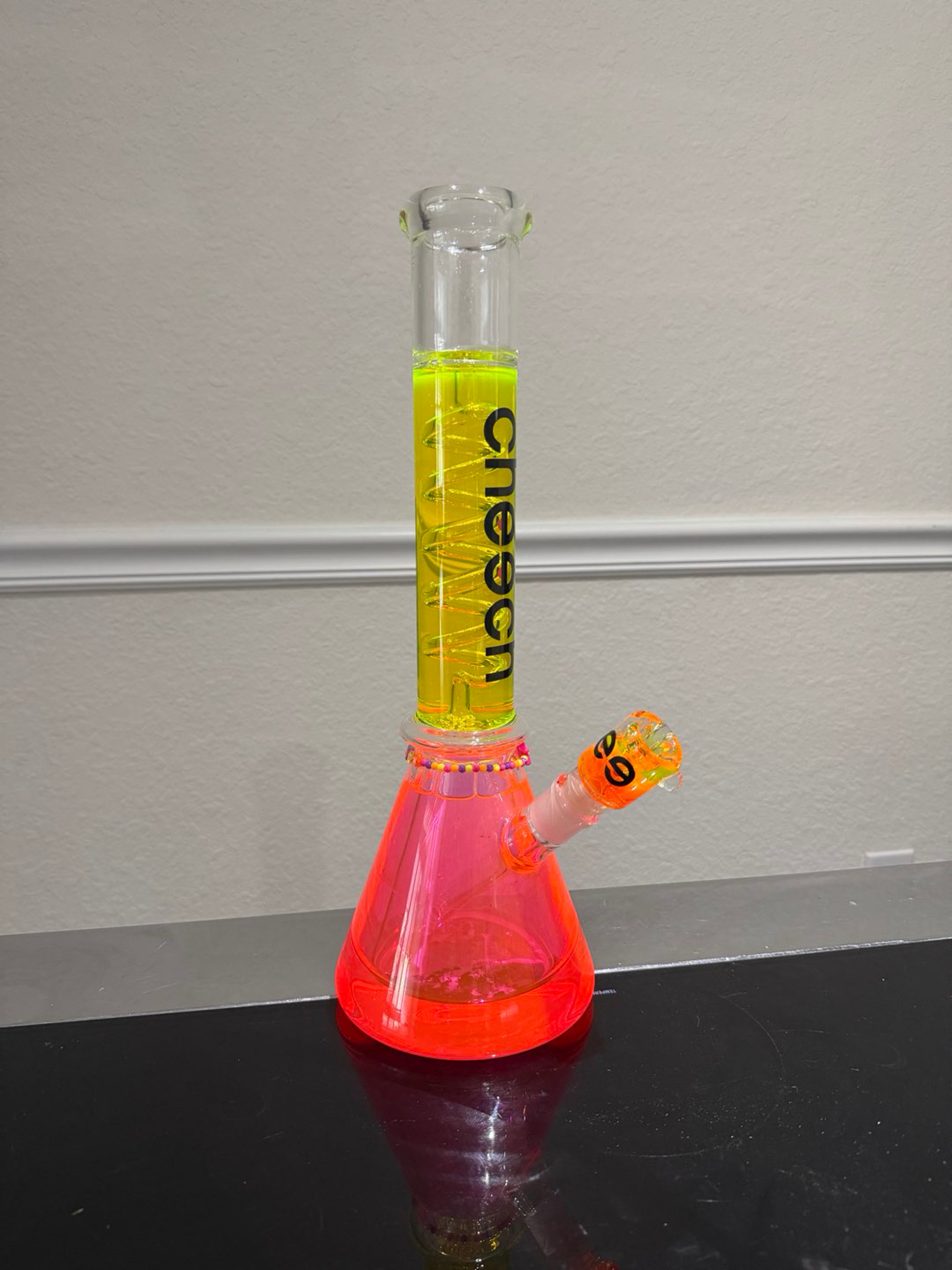 Preview pic of Freezable cheech bong