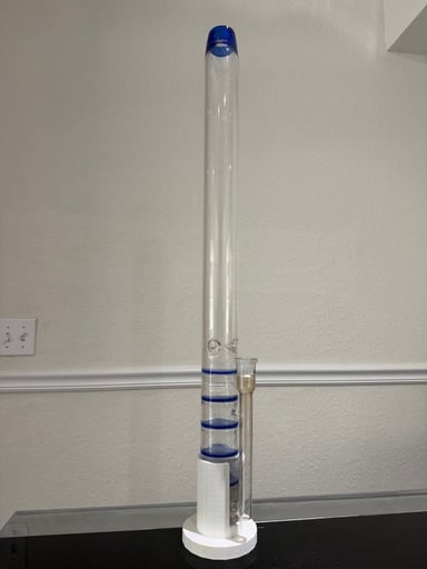 Preview pic of 3ft bong