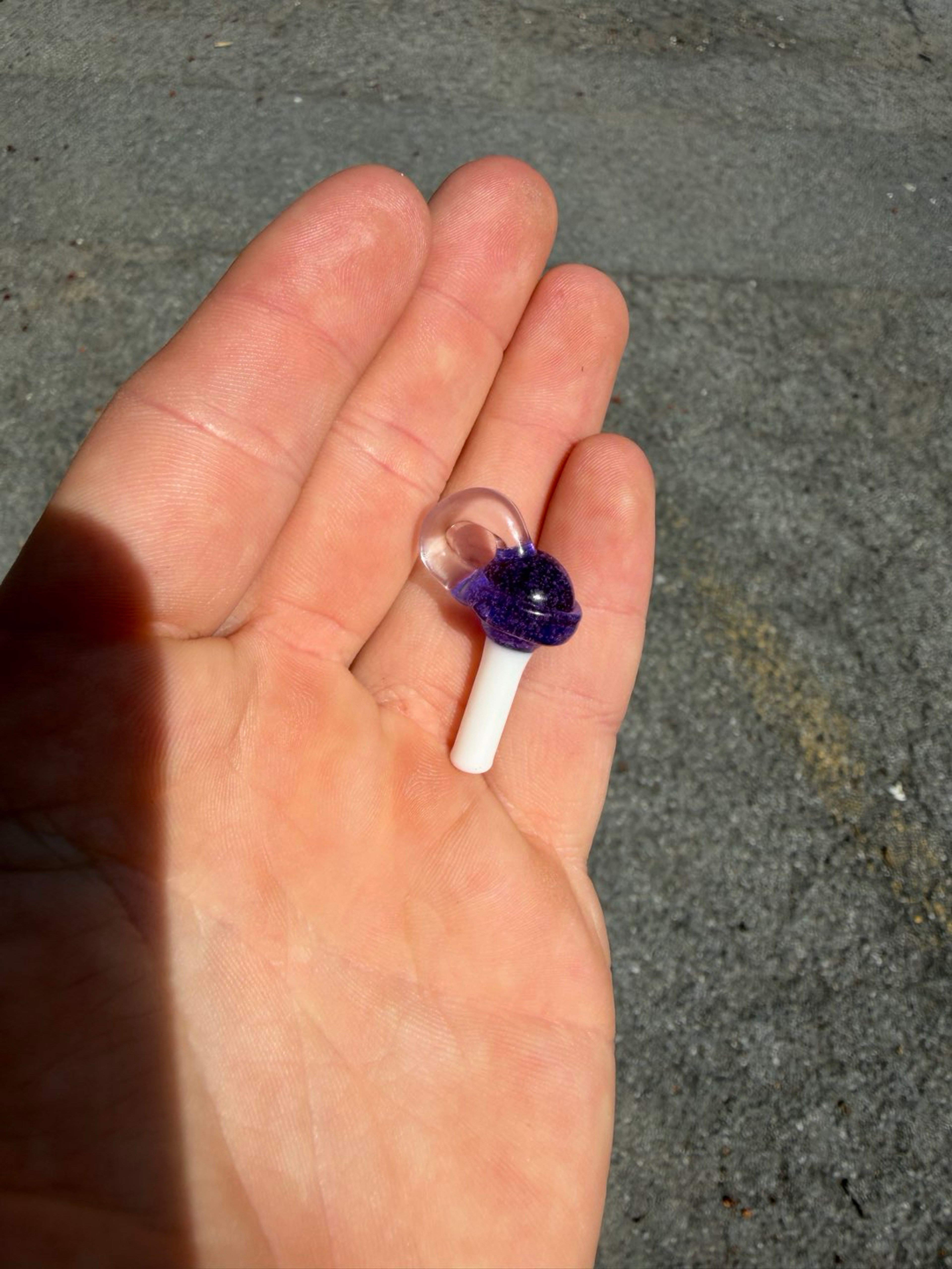 Preview pic of Emperial glass lollipop pendant