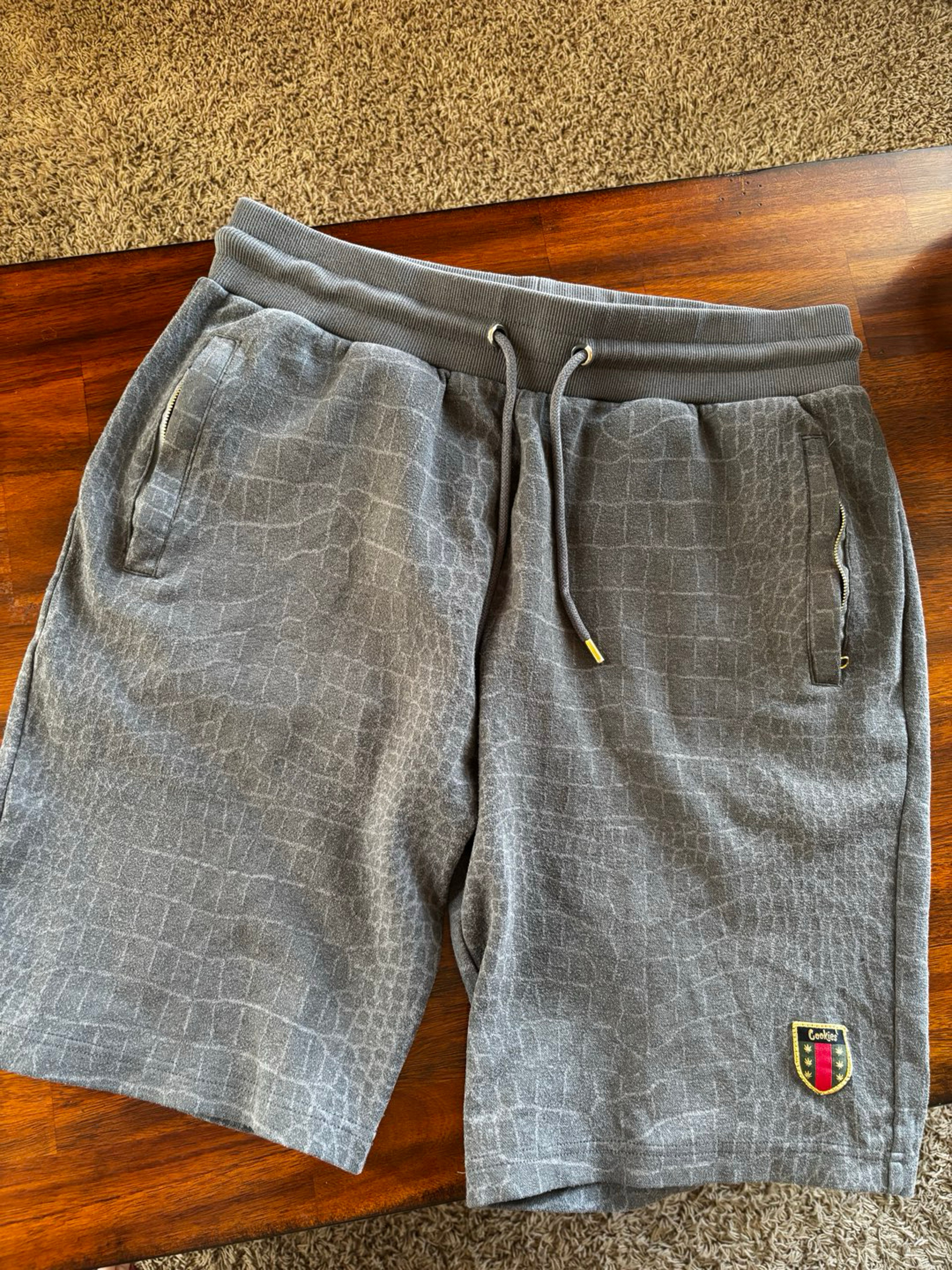 Preview pic of Cookies Shorts - Size L