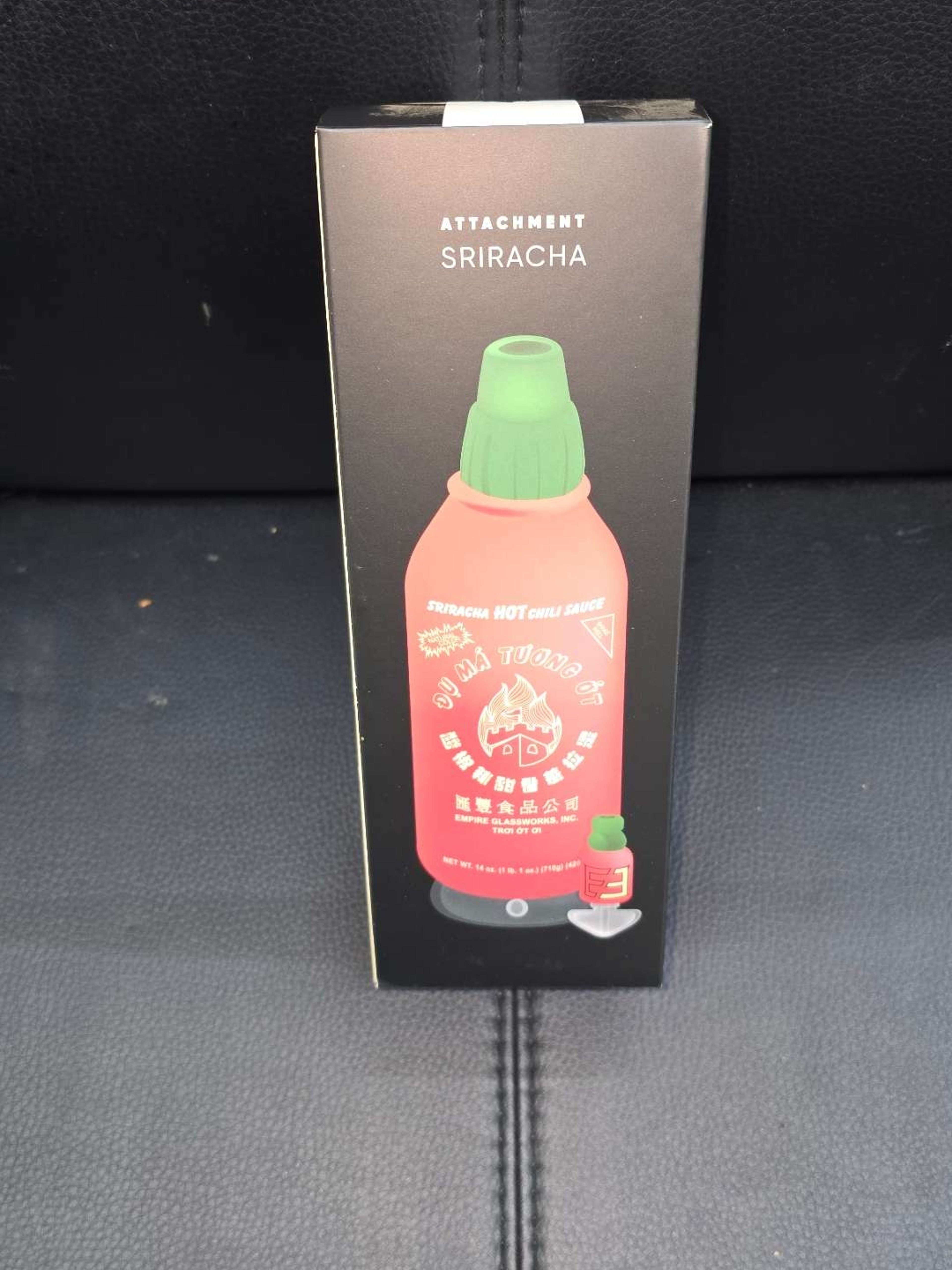 Empire Glassworks Sriracha bottle glass attachment image 0