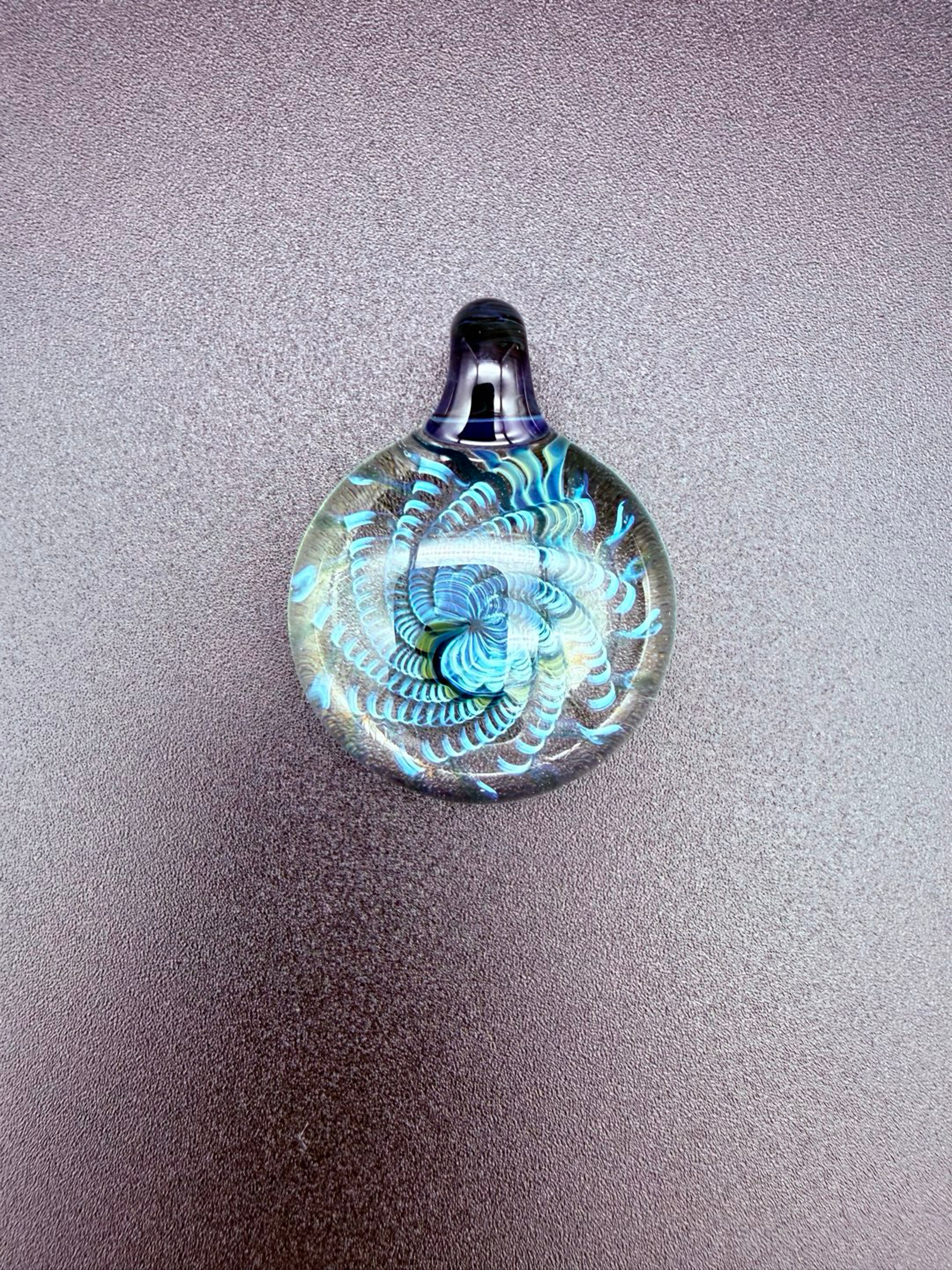 Preview pic of Dosh UV raddicello pendant