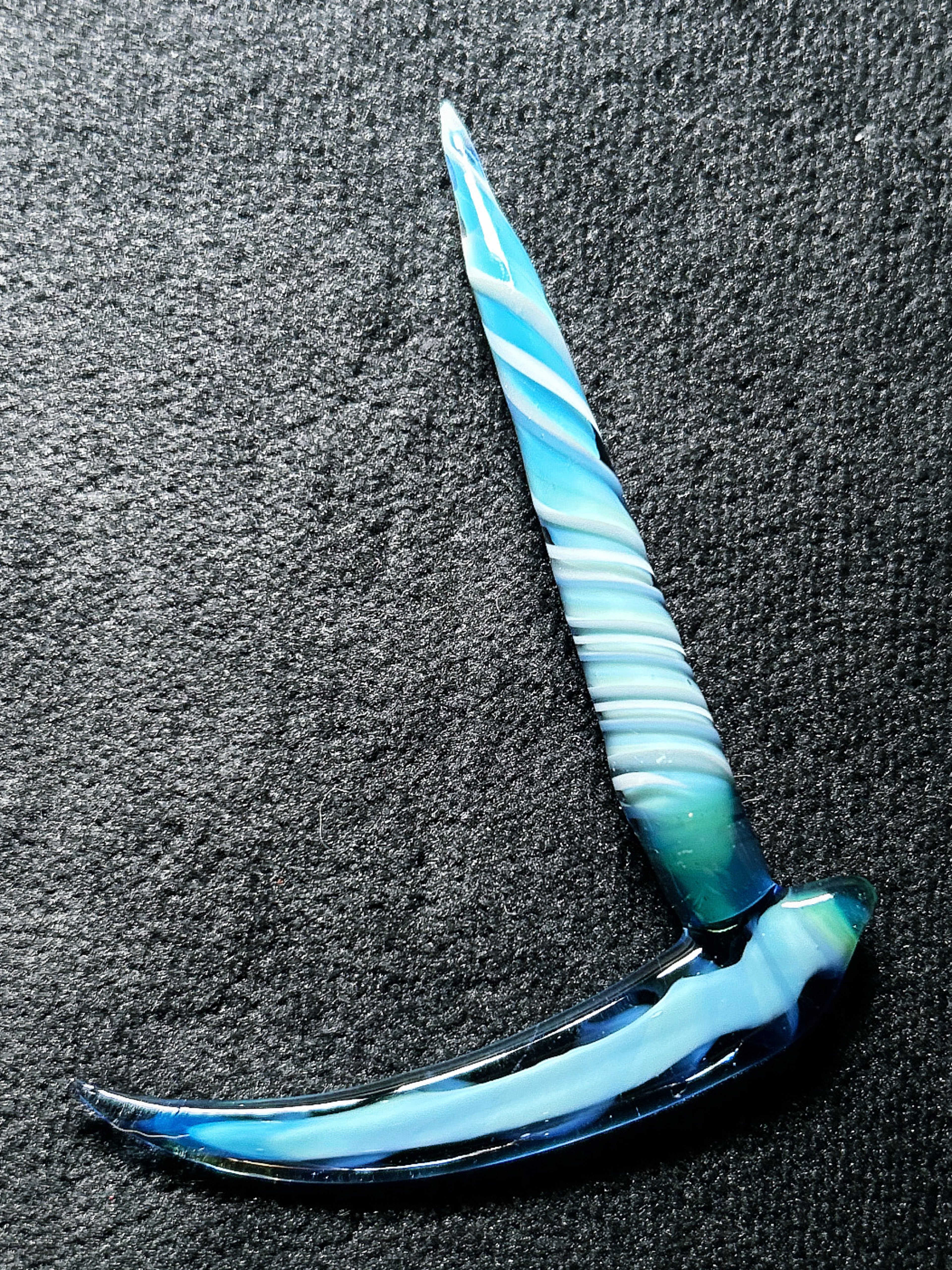 Preview pic of MarvinsGlass024 Signature Scythe 🩵💙