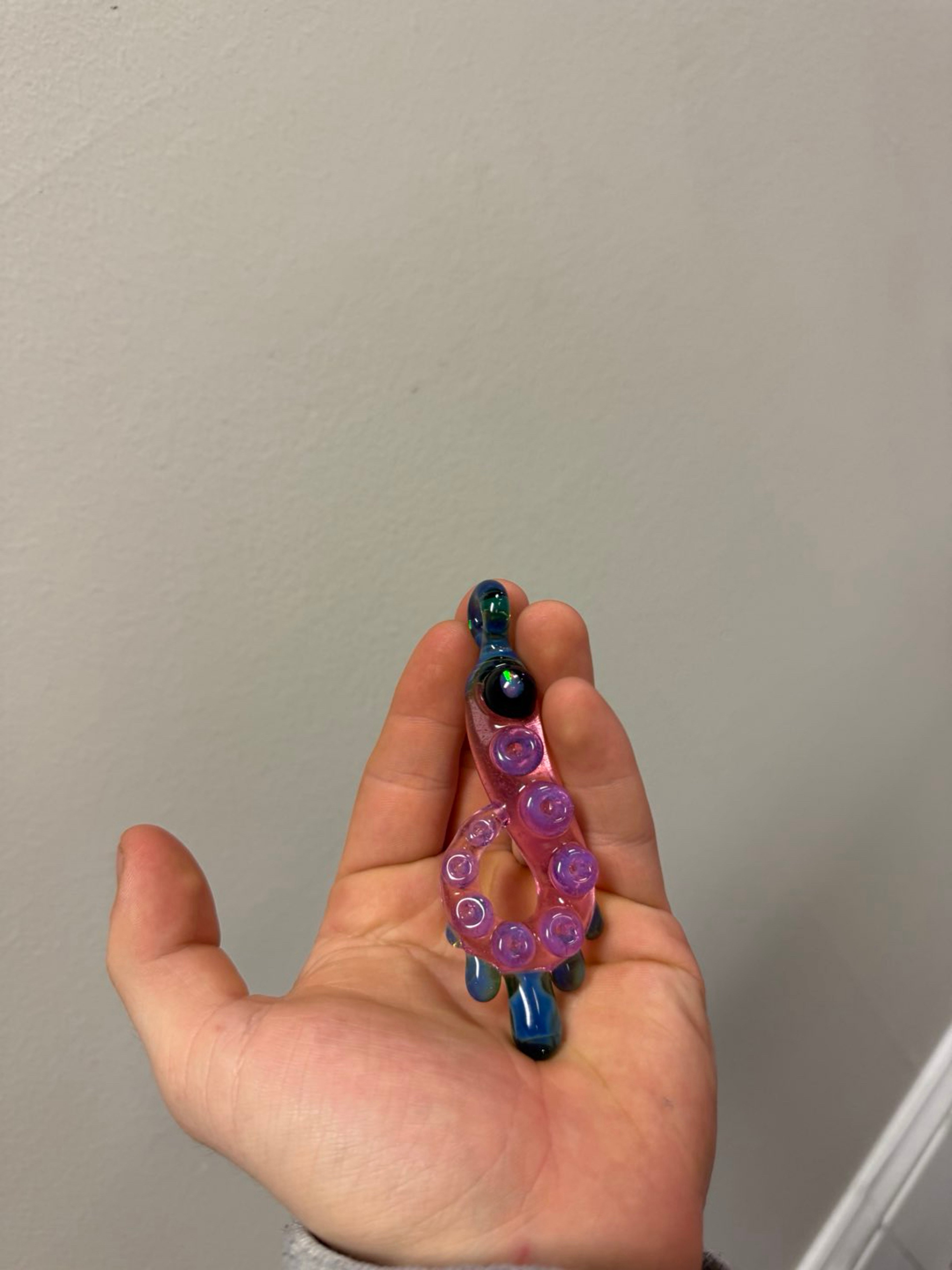 Preview pic of Tentacle pendant