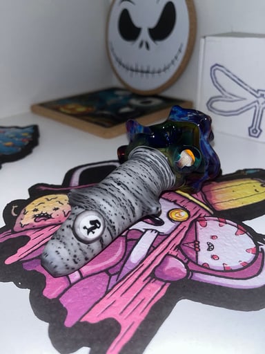 Preview pic of Witch Dr X Uncle Fish Spoon Pipe