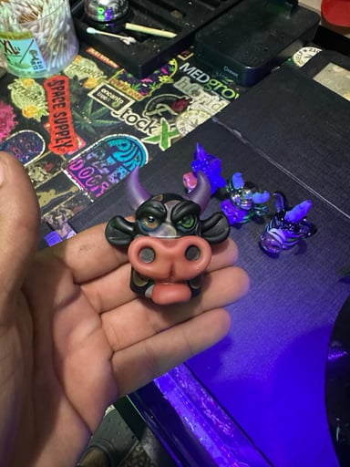 Preview pic of Rob Morrison pendy