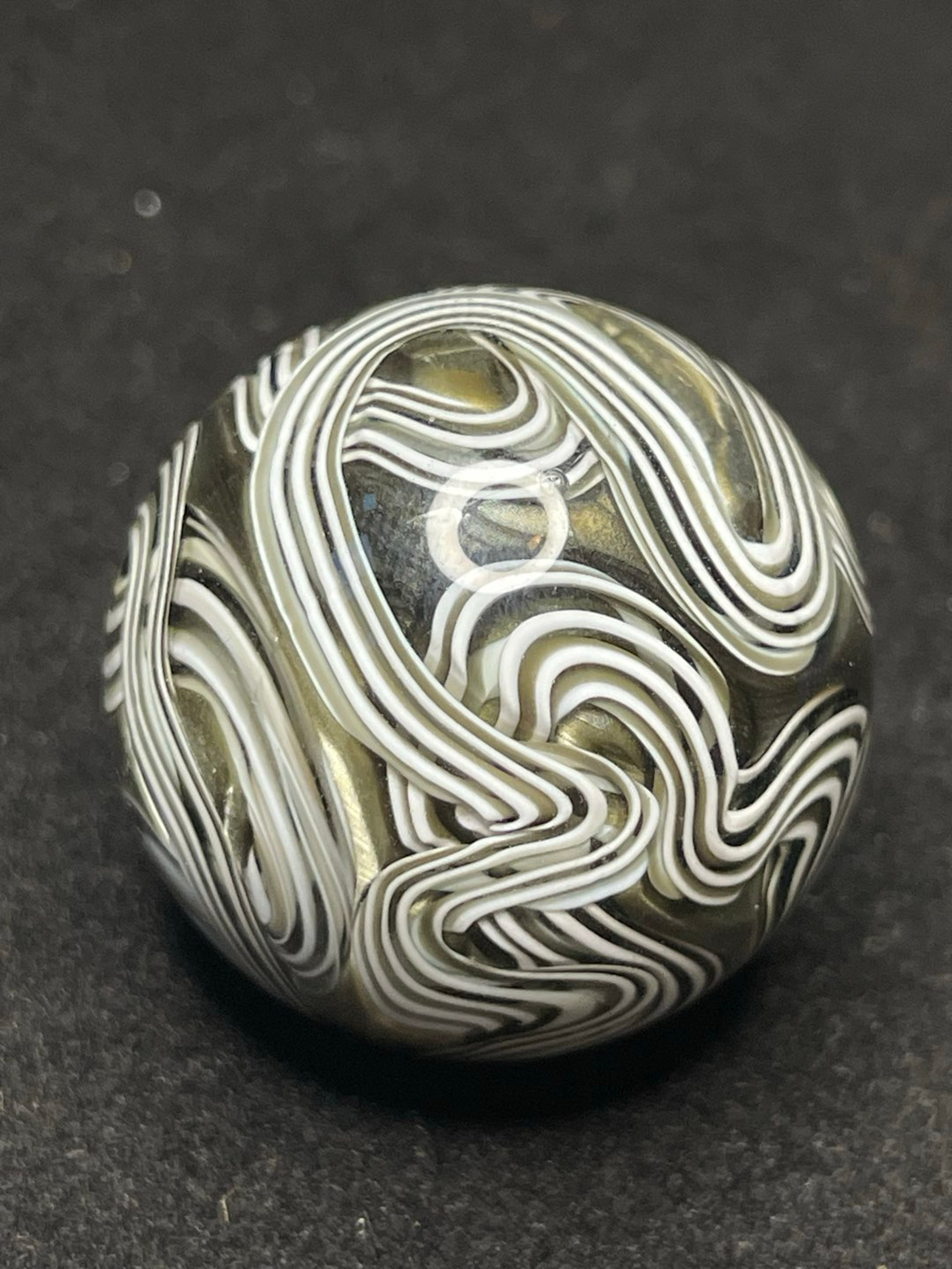 Preview pic of 1.07” / 27mm uv linework electrum marble