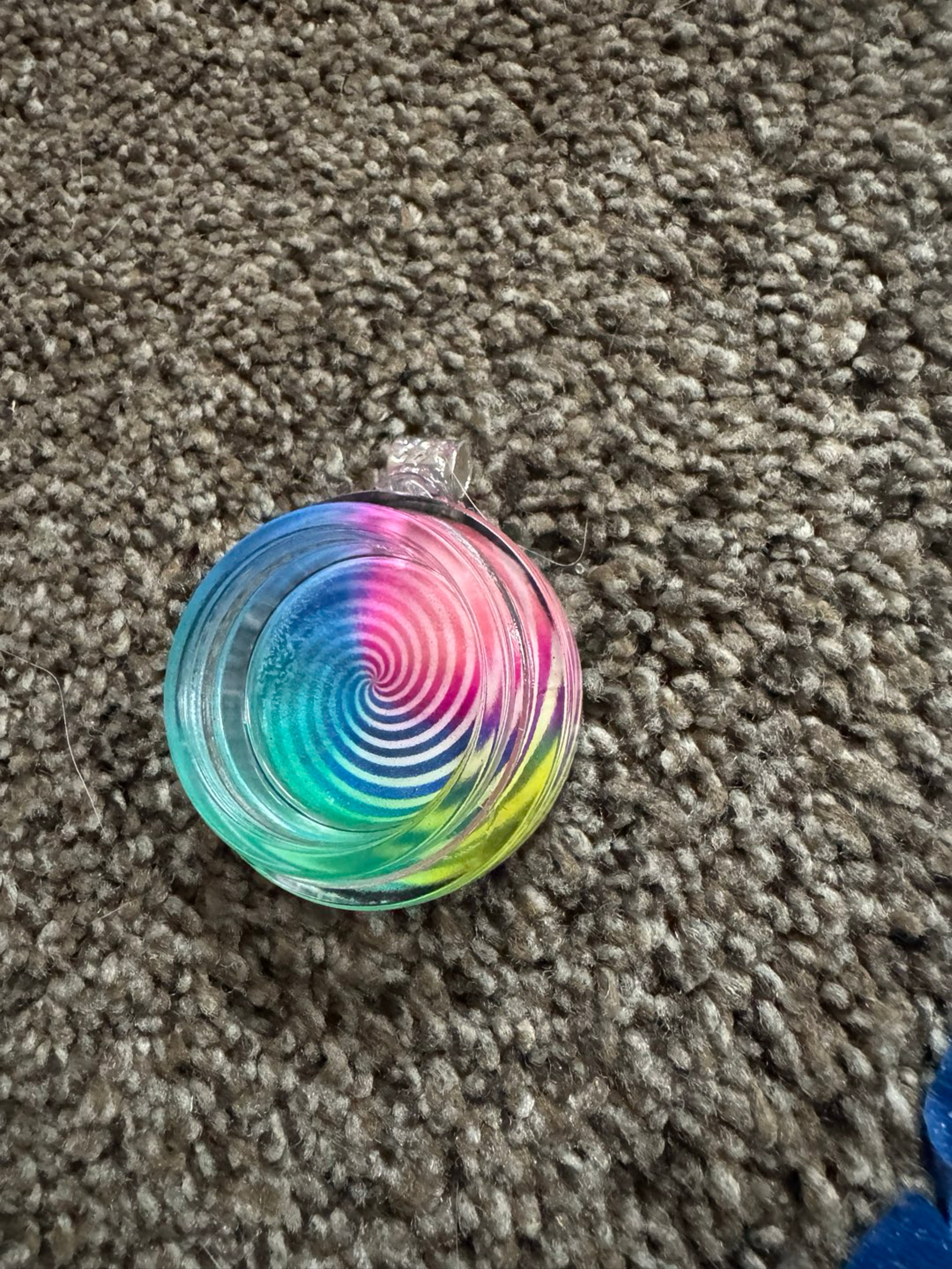 Preview pic of Oil jar pendant