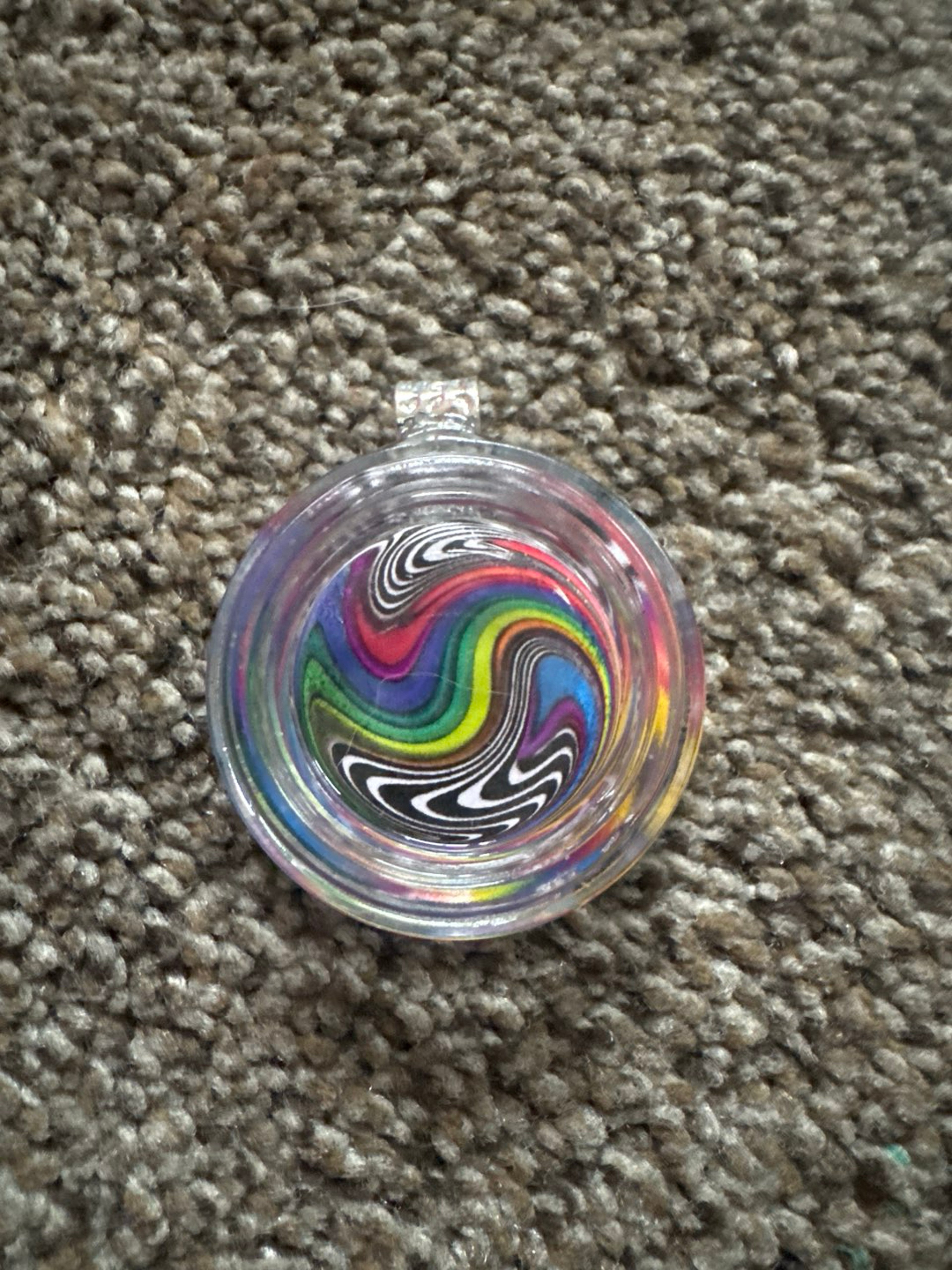 Preview pic of Oil jar pendant   White and black lids included