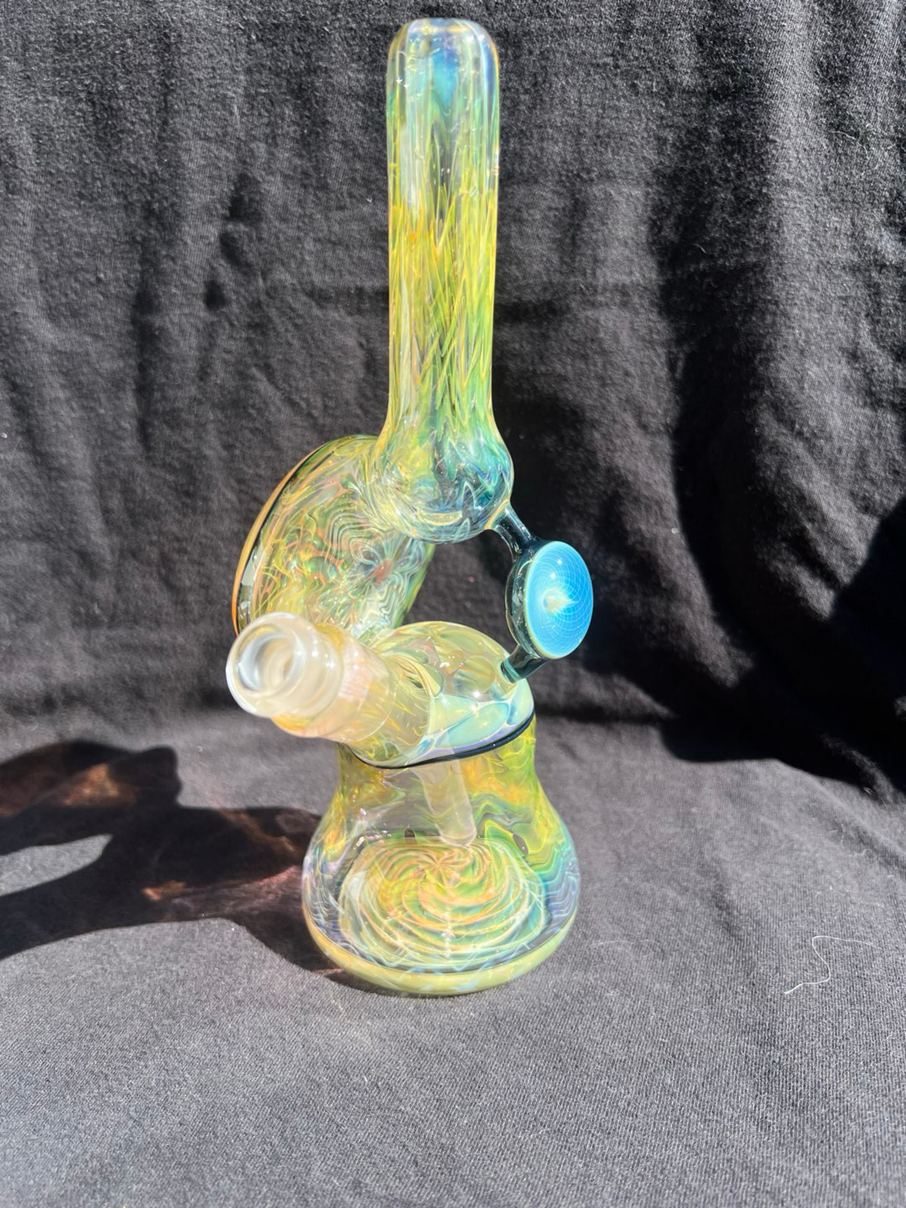 Fumed out 10mm 2 hole removable diffy floater. image 0