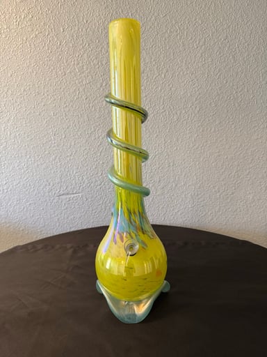 Preview pic of Soft Glass Bong