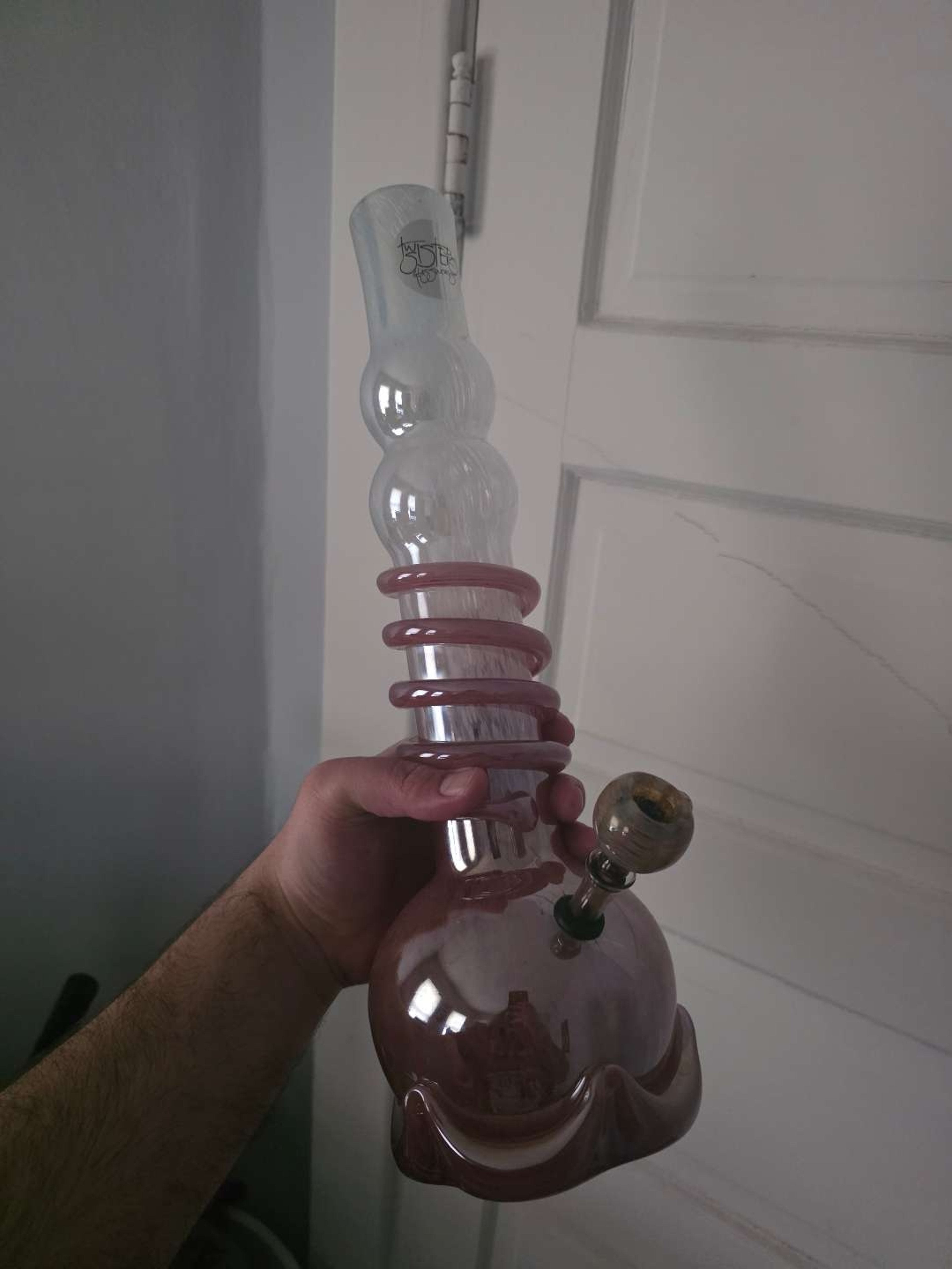 Preview pic of Old School Soft Glass Bong
