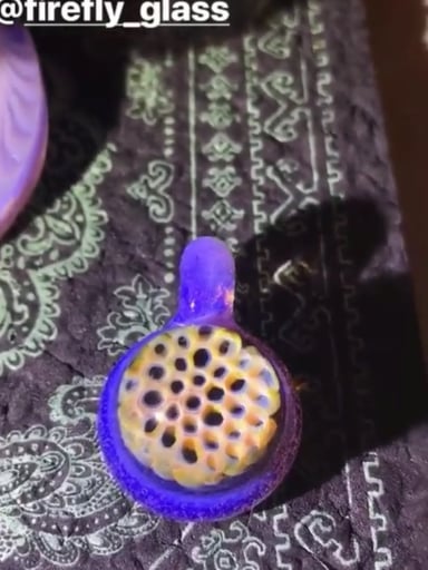 Preview pic of 2016 Firefly Glass Pendant