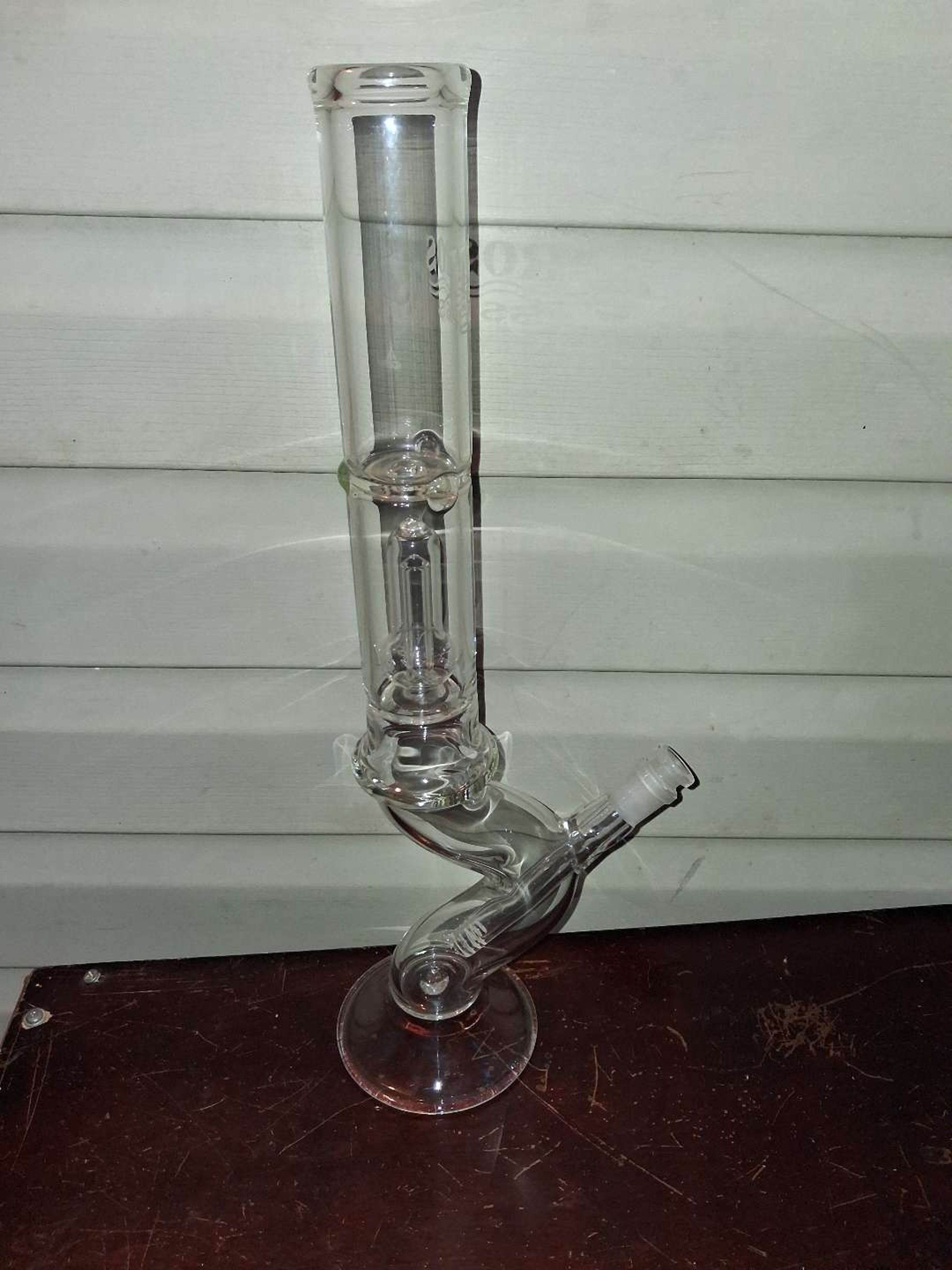 Preview pic of Hydros glass bent perculated beaker