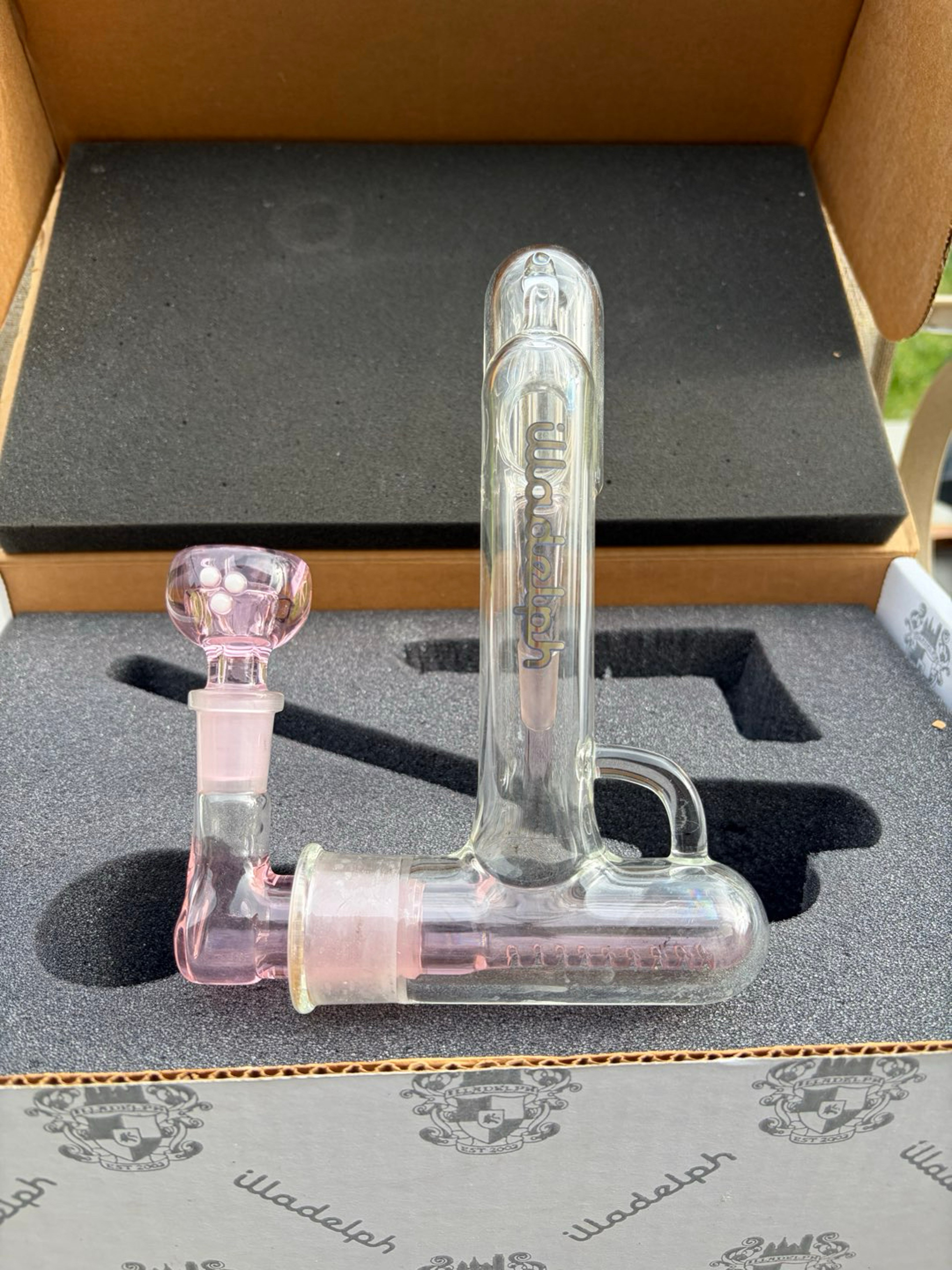 Preview pic of Illadelph Pink Incycler Ash Catcher