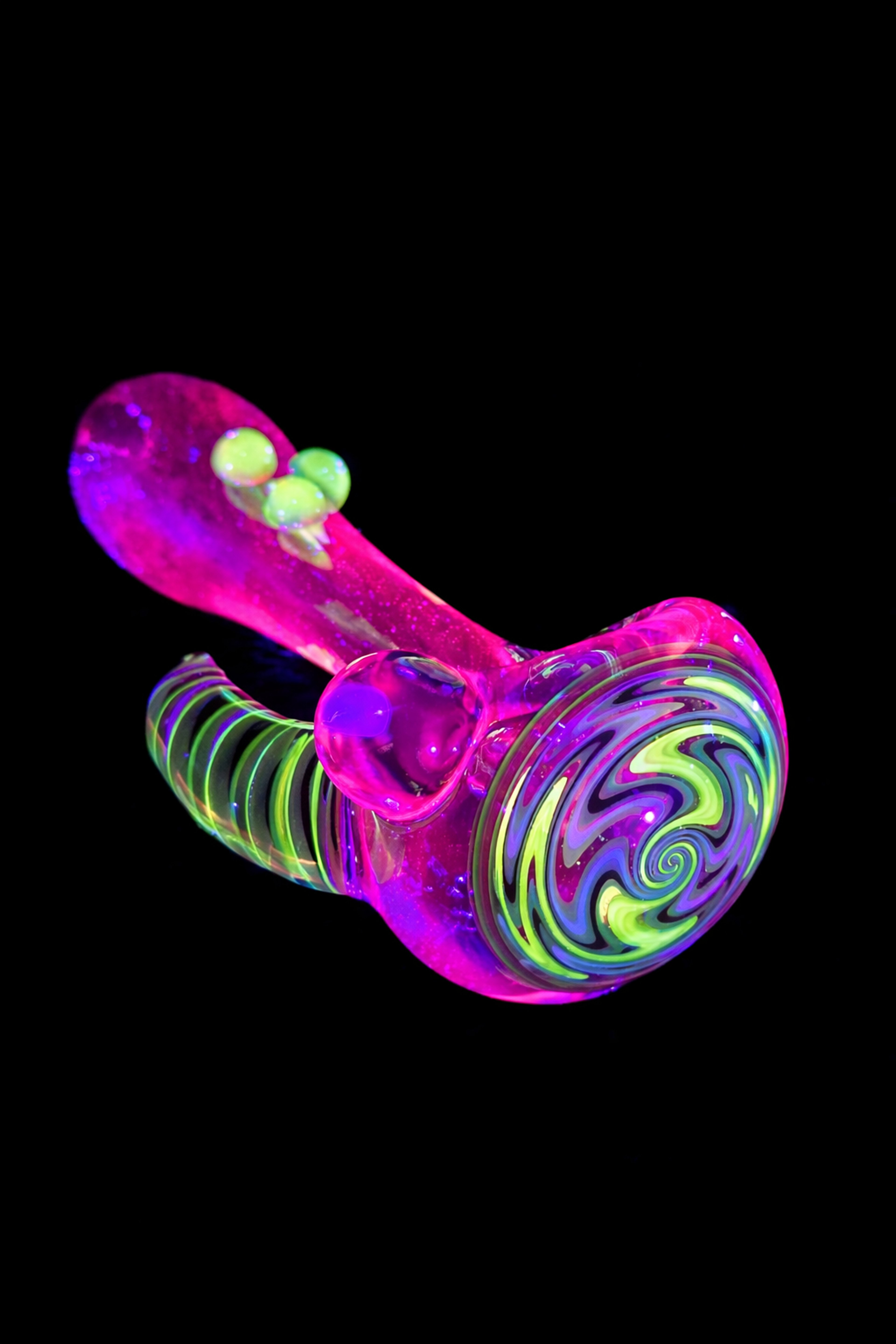 Preview pic of UV Reactive Pipe With Horn