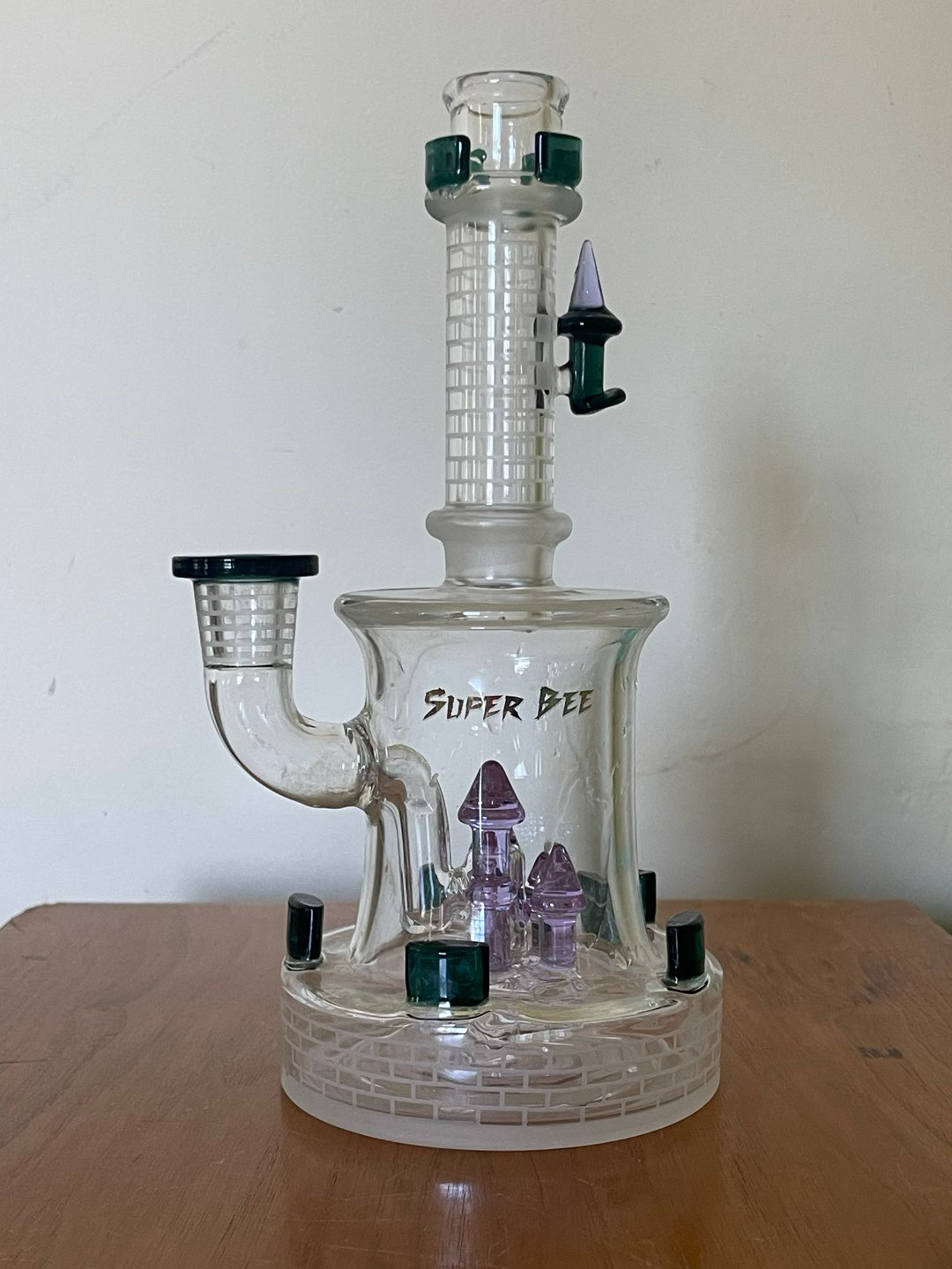 Preview pic of Castle Bong