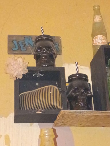 Preview pic of Skull glass cup set
